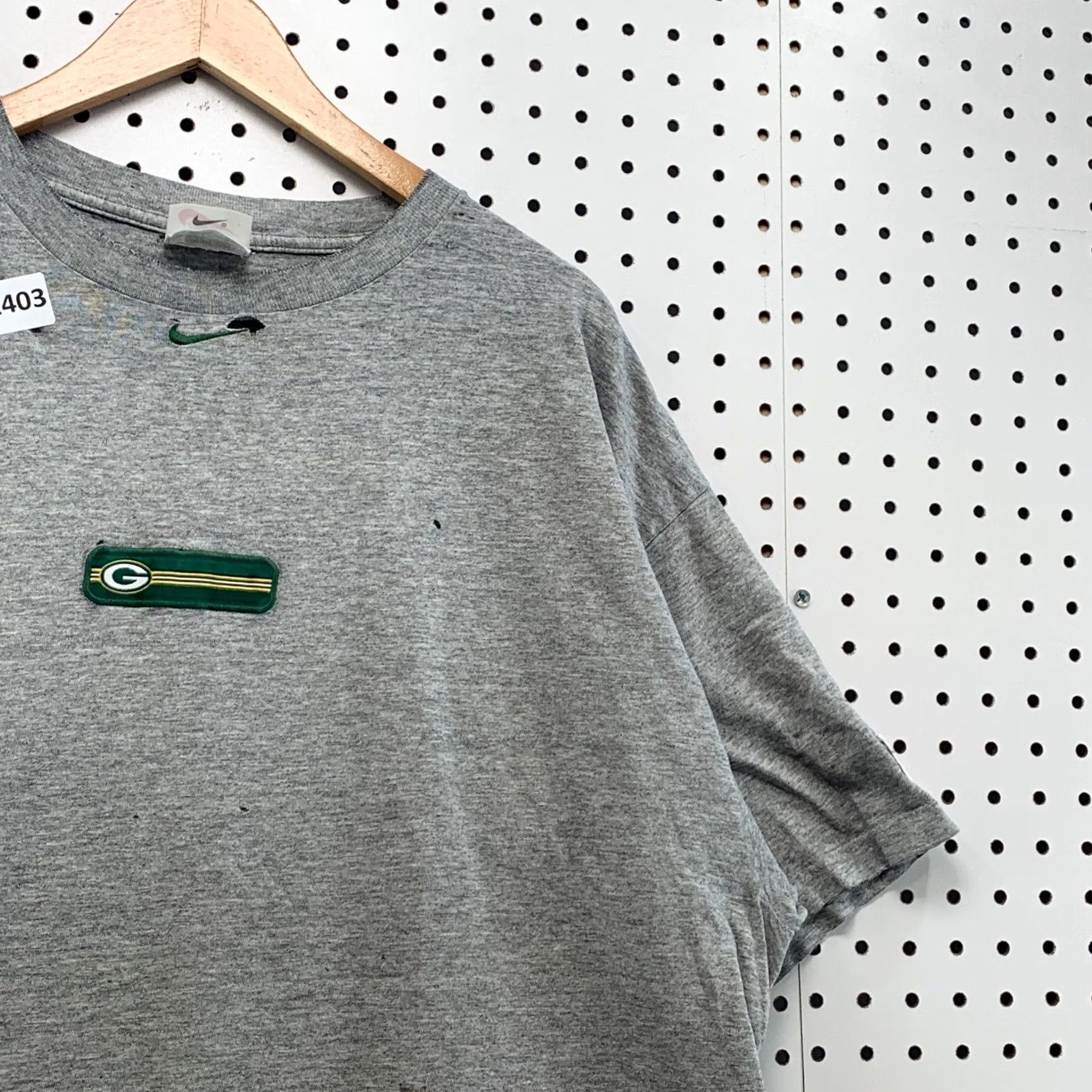 Nike VINTAGE Nike Green Bay Packers Shirt XL Gray Center Swoosh Distressed 90s Size US XL / EU 56 / 4 - 6 Thumbnail