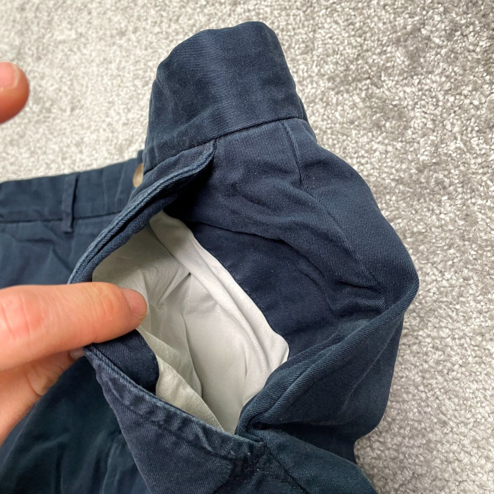 Vineyard Vines Vineyard Vines Chino Shorts Men 33 Navy Blue Cotton 34x8.5 Adjustable Breathable Pockets Logo Zipper Button Flat Front Regular Size US 33 - 3 Thumbnail