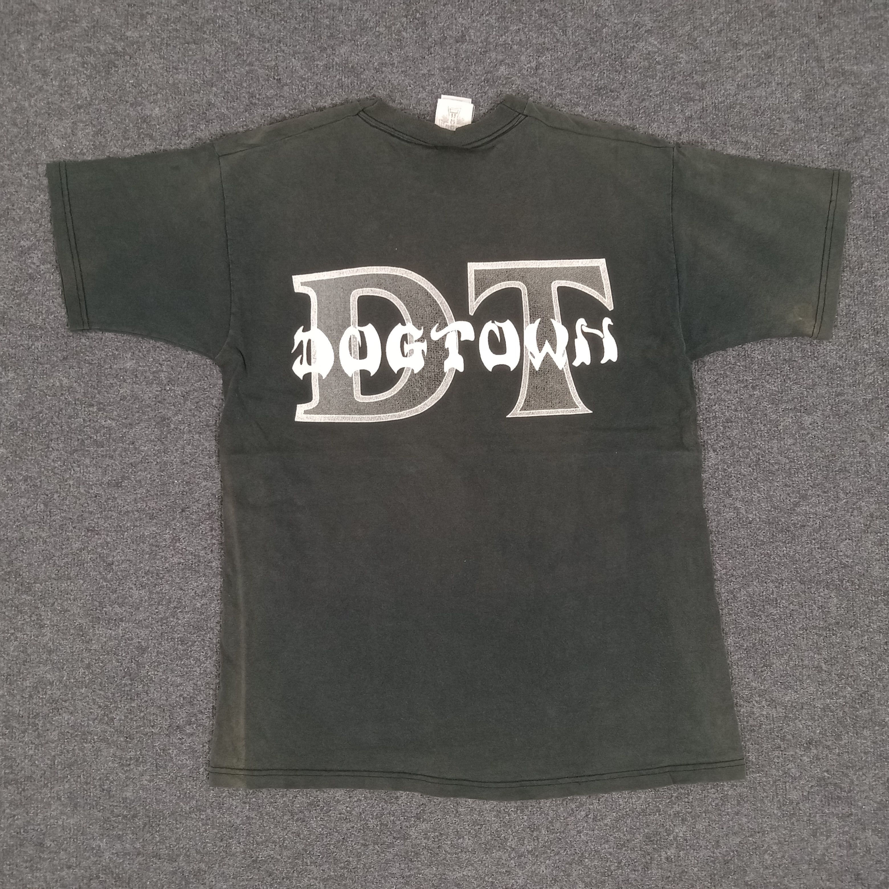 Vintage 90's DogTown Streetwear Style Tshirt