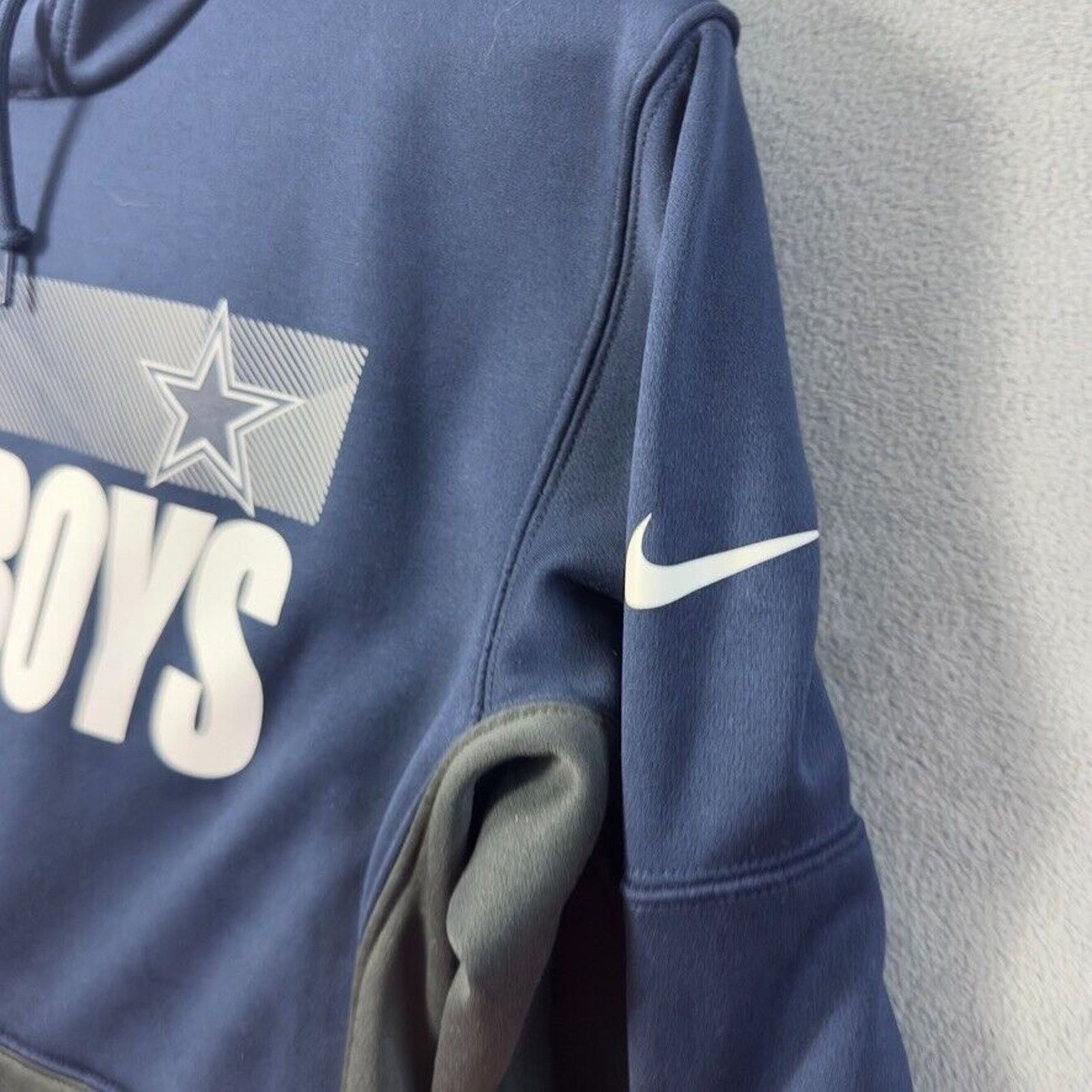 Nike Dallas Cowboys Nike Hoodie Mens Sz M On Field Sweatshirt Size US M / EU 48-50 / 2 - 3 Thumbnail