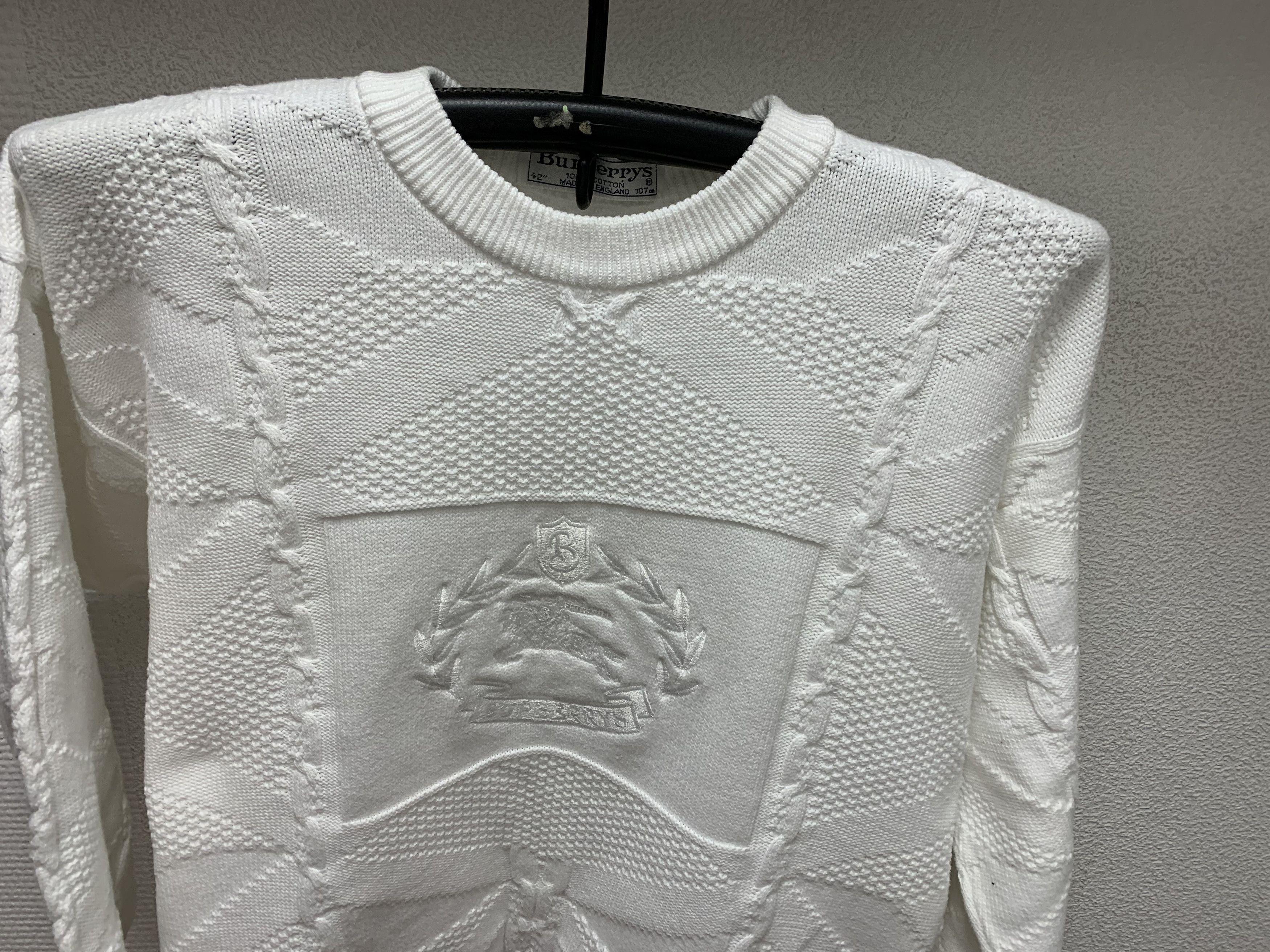 Burberry Burberry Burberry’s vintage white sweater big logo L-Xl Size US L / EU 52-54 / 3 - 4 Thumbnail