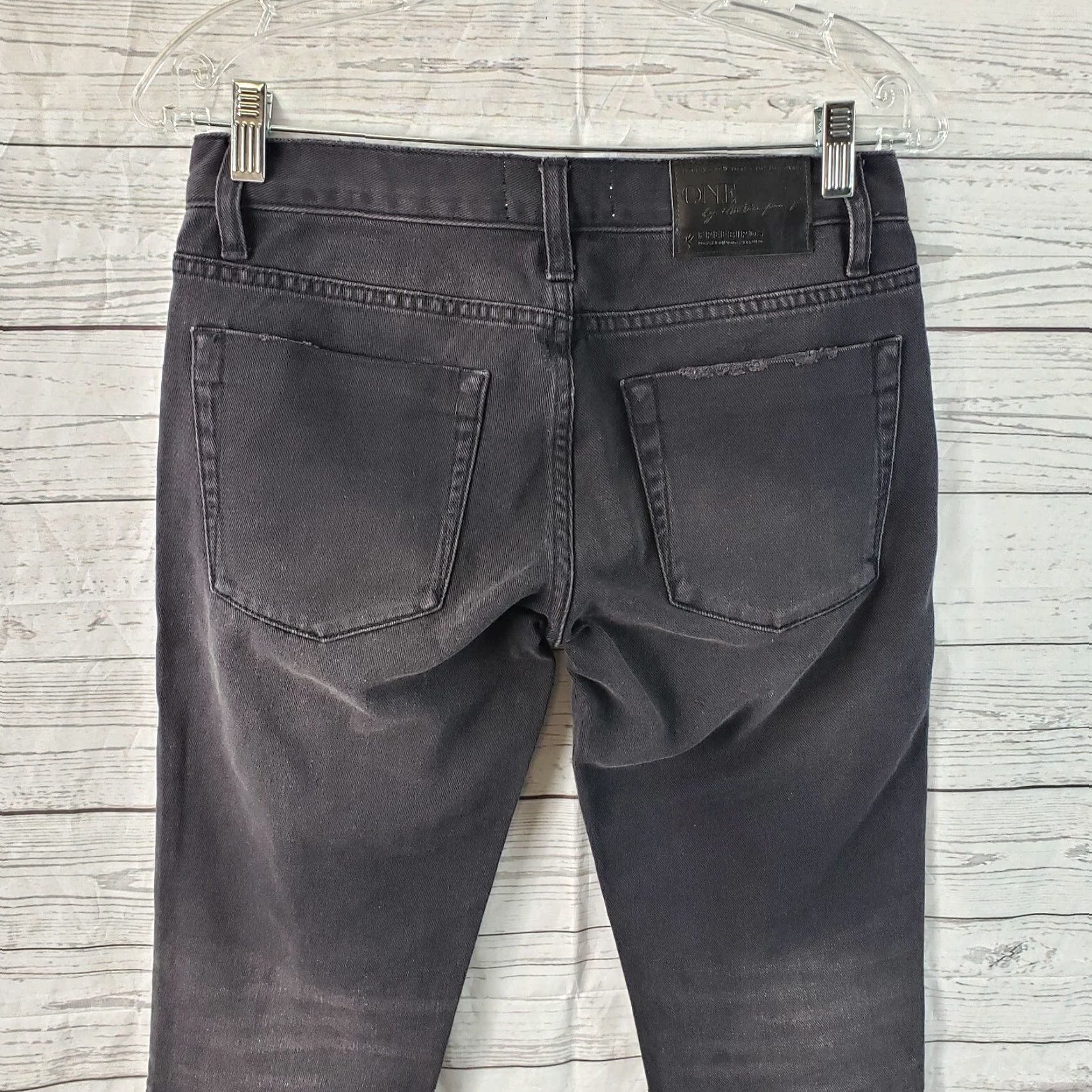 Vintage One Teaspoon Womens Cropped Jeans Sz 25 Black Distressed Ankle Zip Jeans Women 25 Black Distressed Ankle Zip Size 42" / US 20 - 5 Thumbnail