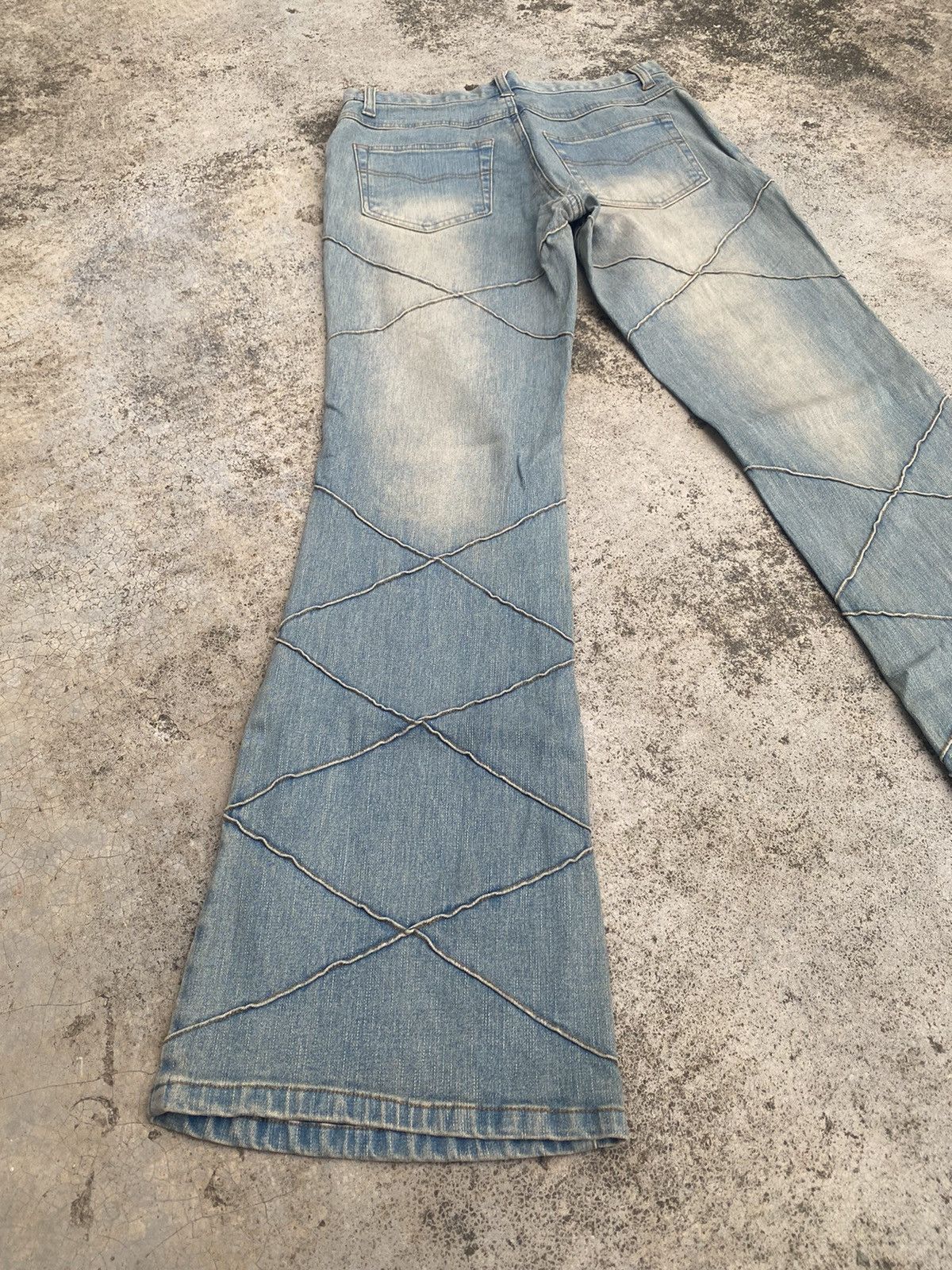 If Six Was Nine × Japanese Brand × Uniqlo Flare Jeans Uniqlo Hagi Mud Clawmark Bootcut Size US 28 / EU 44 - 13 Thumbnail