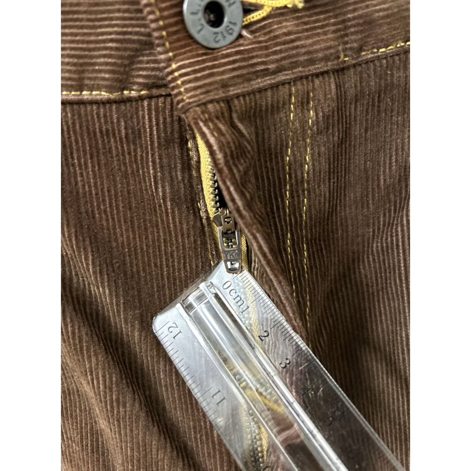 Vintage L.L. Bean Corduroy Pants Mens 36x33 Brown Natural Fit 5-Pocket Straight Leg YKK Zip Fly Regular Rise Size US 36 / EU 52 - 5 Thumbnail