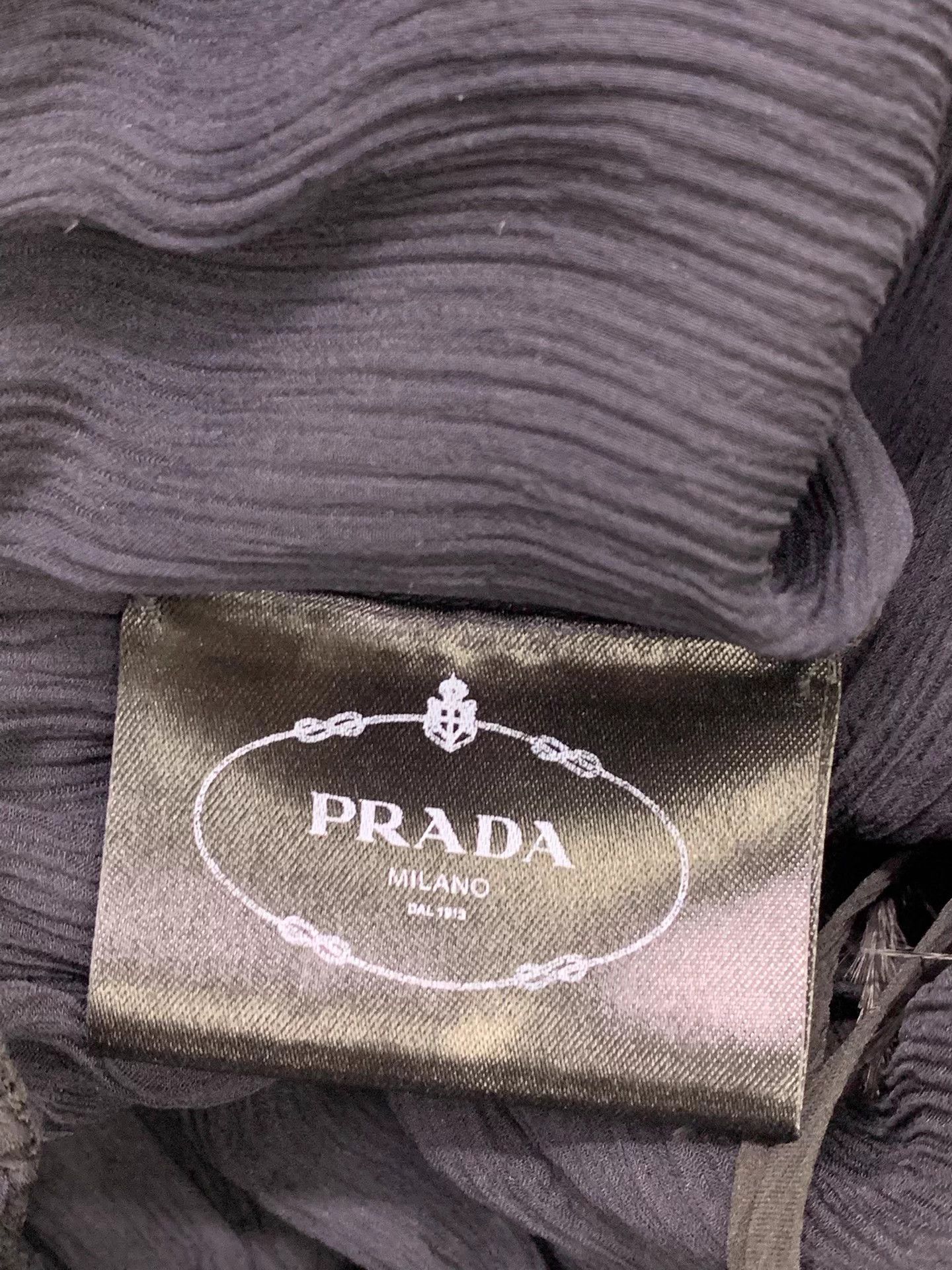 Prada Prada black feather cami top 40 Size M / US 6-8 / IT 42-44 - 5 Thumbnail