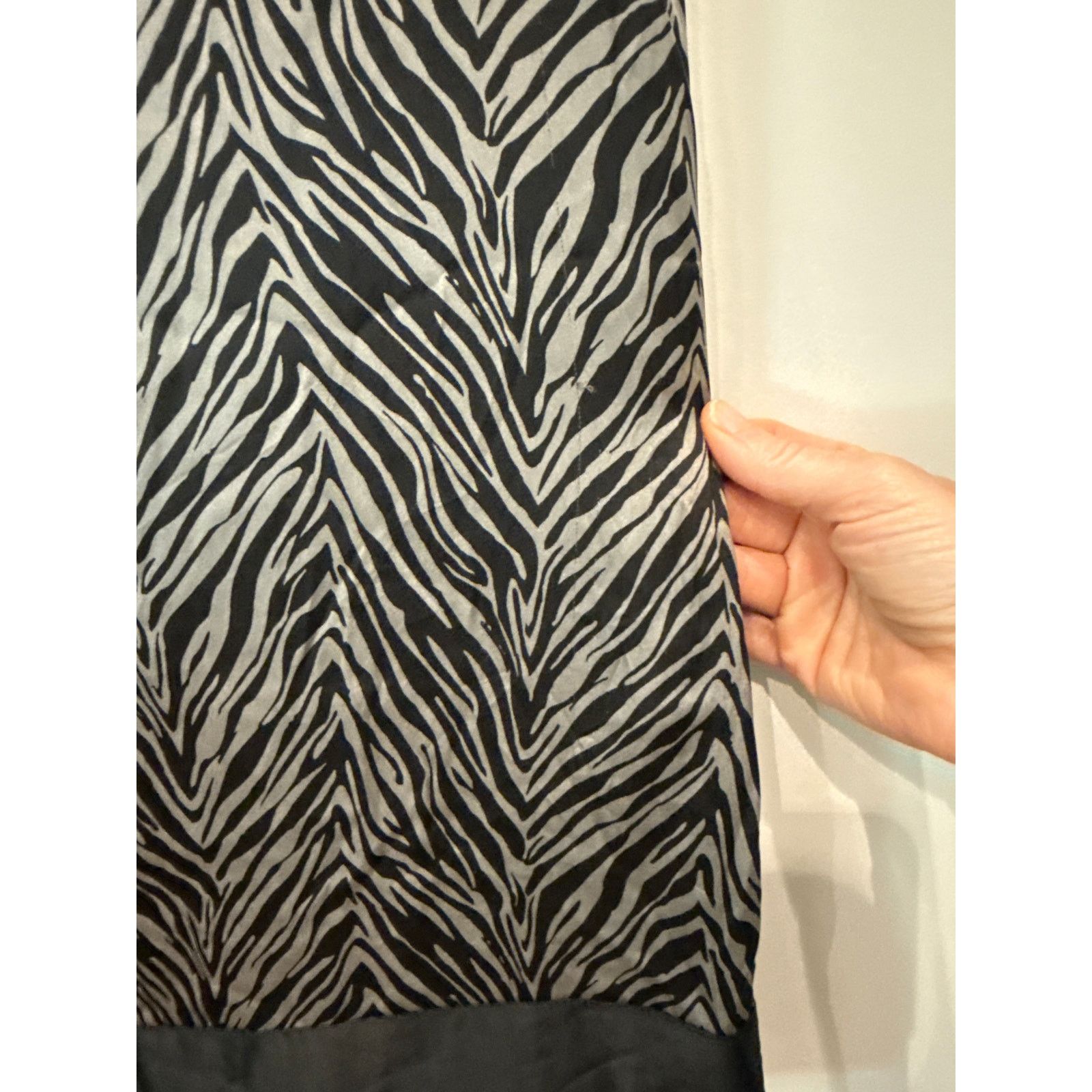 Express Express Y2K Vintage Zebra Print Silk Cap Sleeve Shift Dress Size M / US 6-8 / IT 42-44 - 4 Thumbnail