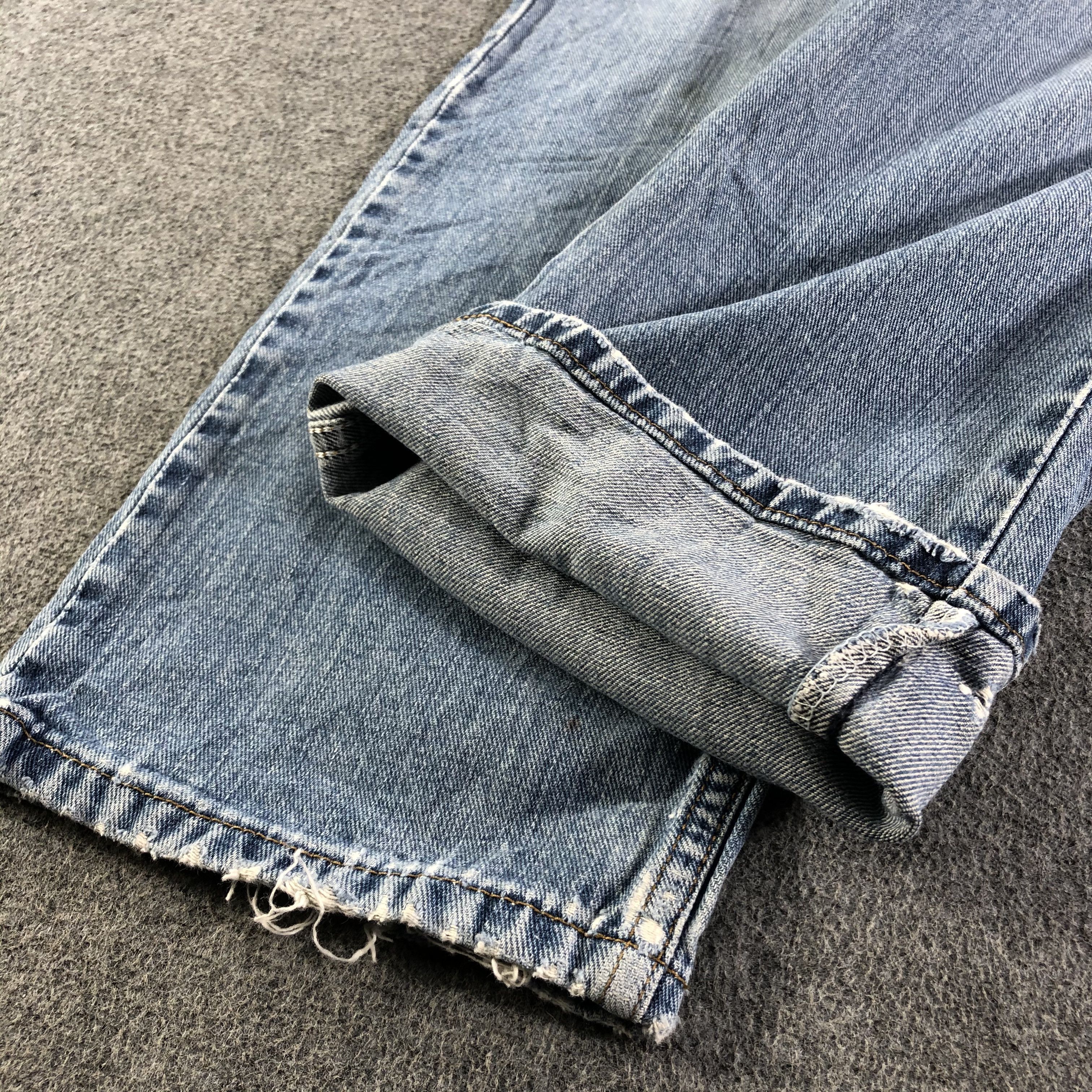 Levi's Vintage Blue Wash Levis 505 Jeans-J3058 Size US 35 - 7 Thumbnail