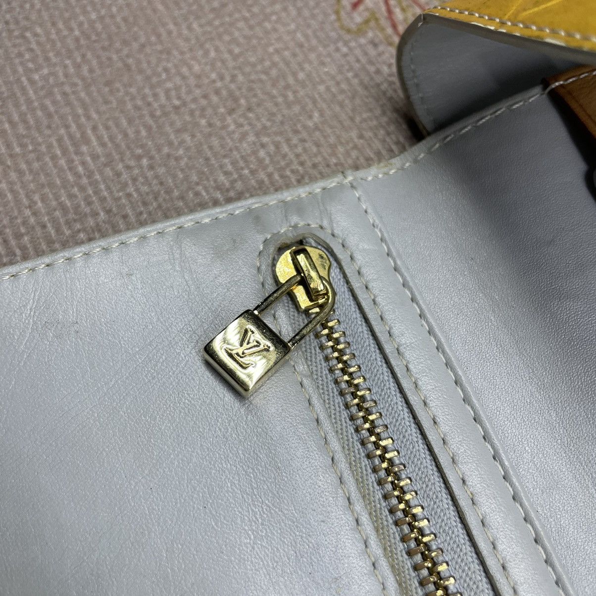 Louis Vuitton Louis Vuitton Vernis Wallet Size ONE SIZE - 13 Thumbnail