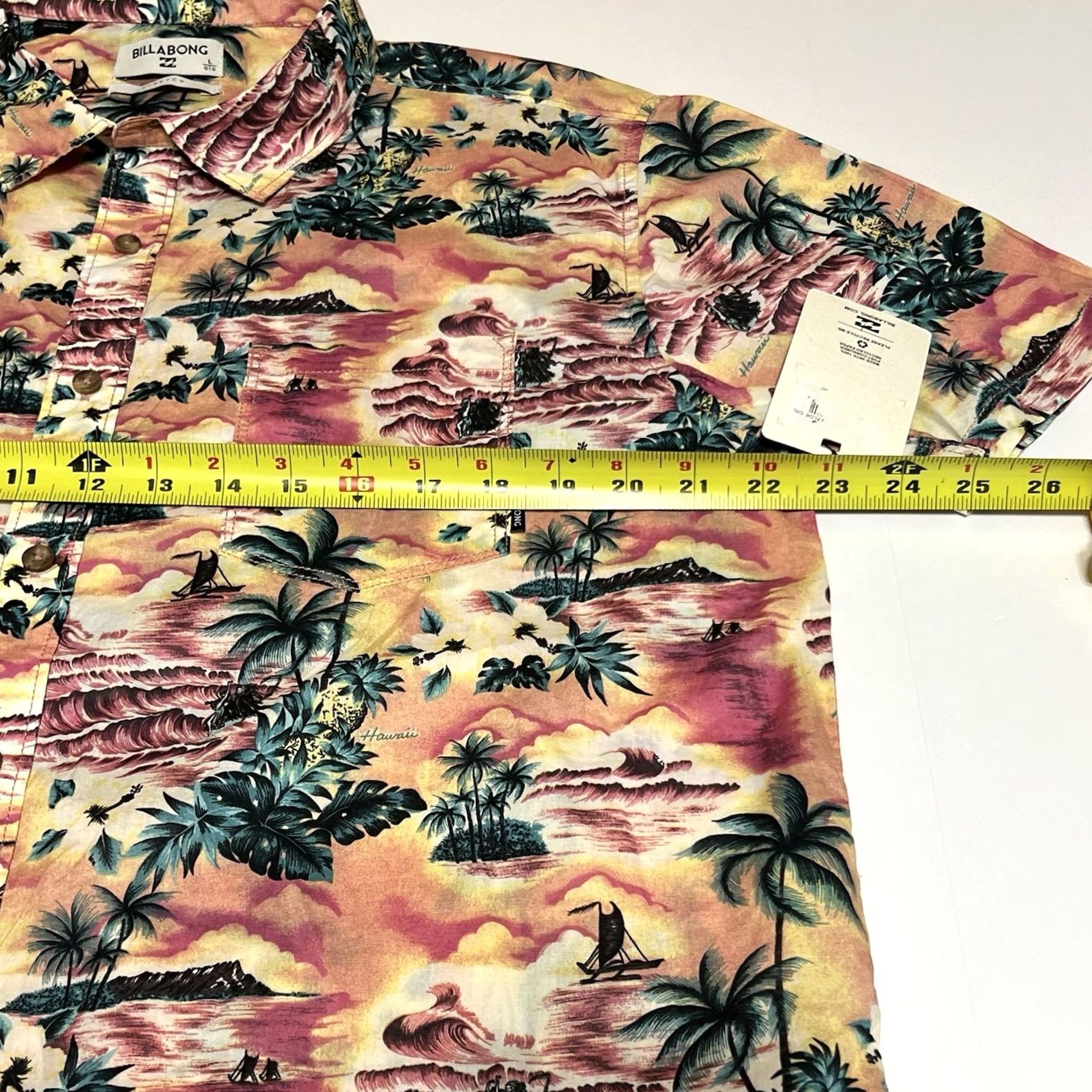 Billabong Billabong Mens Button-Up Shirt Short Sleeve Hawaii Surf Print NWT Multicolor Cotton Blend Graphic Print Regular Fit Size US L / EU 52-54 / 3 - 5 Thumbnail