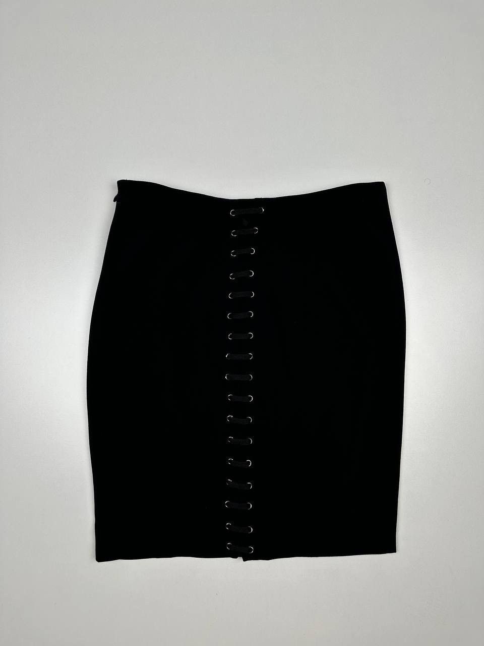 Tom Ford skirt from Tom Ford Size 26" / US 2 / IT 38 - 2 Thumbnail