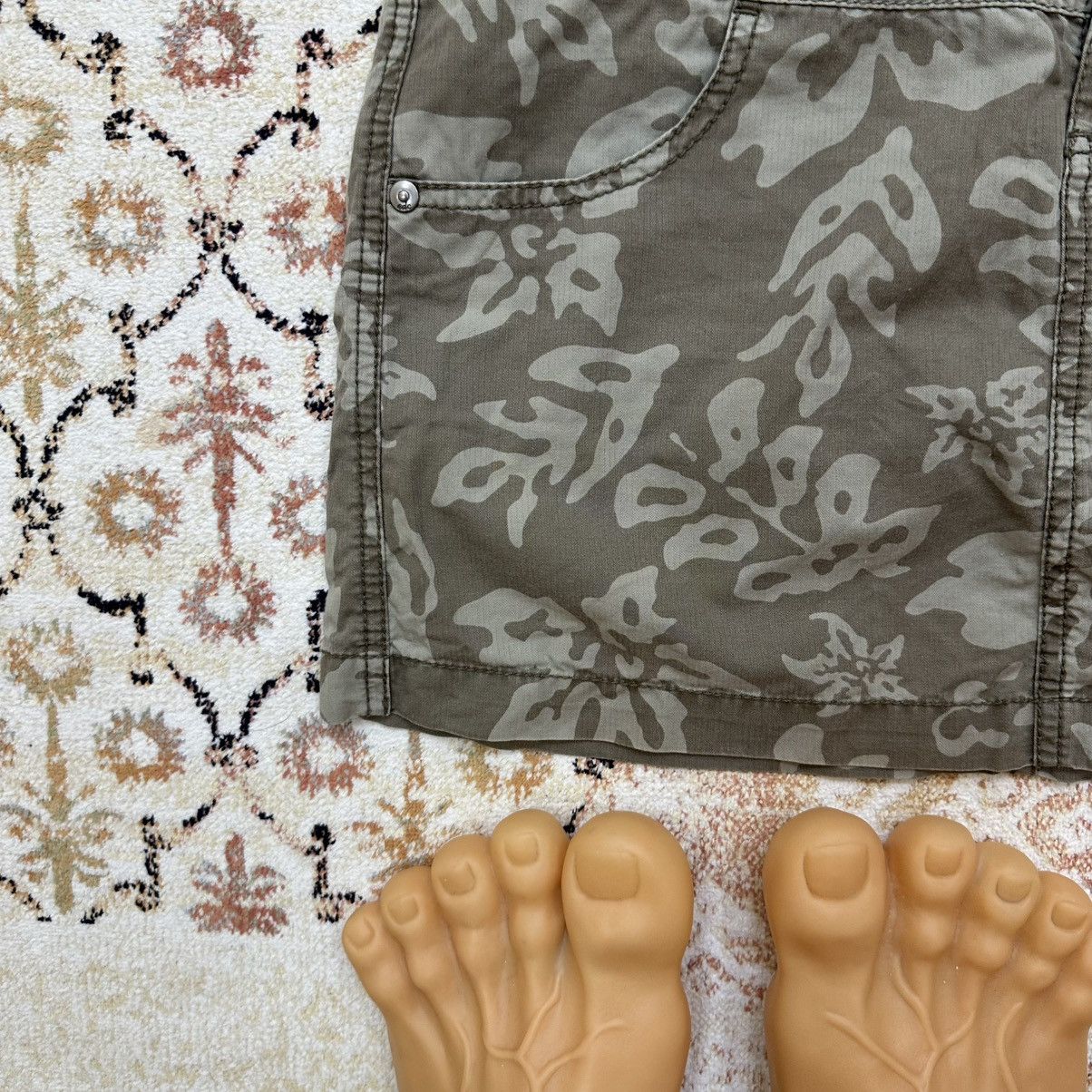 If Six Was Nine Vintage Japanese Style Mini Skirt Camo Hype Grunge Y2K 00s Size 25" / US 0 / IT 36 - 3 Thumbnail