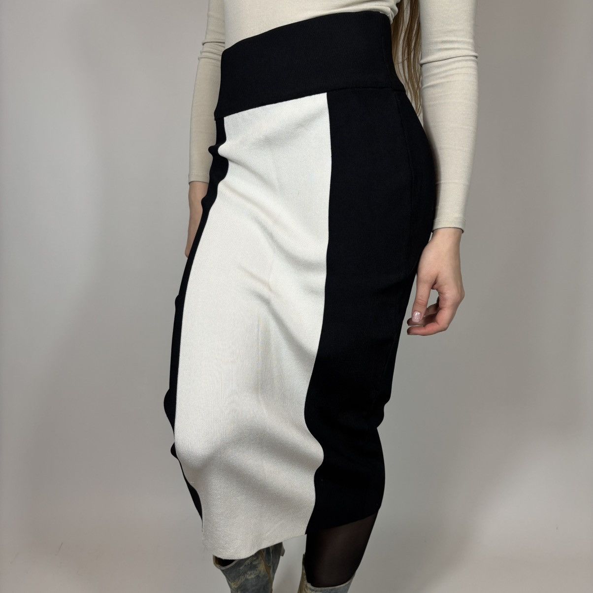 Balmain × H&M Vintage Y2K Balmain X H&M Pencil Midi Skirt Luxury Style Size 27" / US 4 / IT 40 - 1 Thumbnail