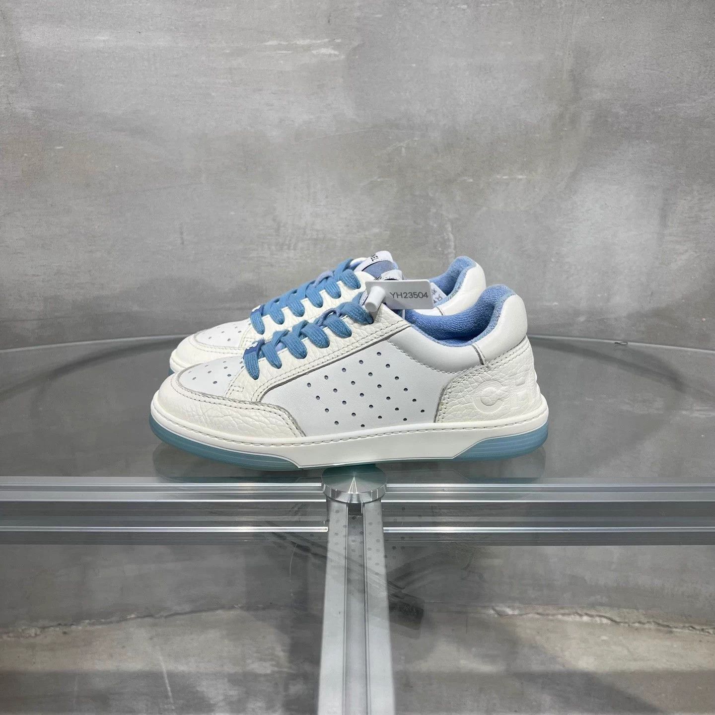 Chanel CHANEL 22P White Blue Sneakers Women's 36 Size US 5 / IT 35 - 3 Thumbnail