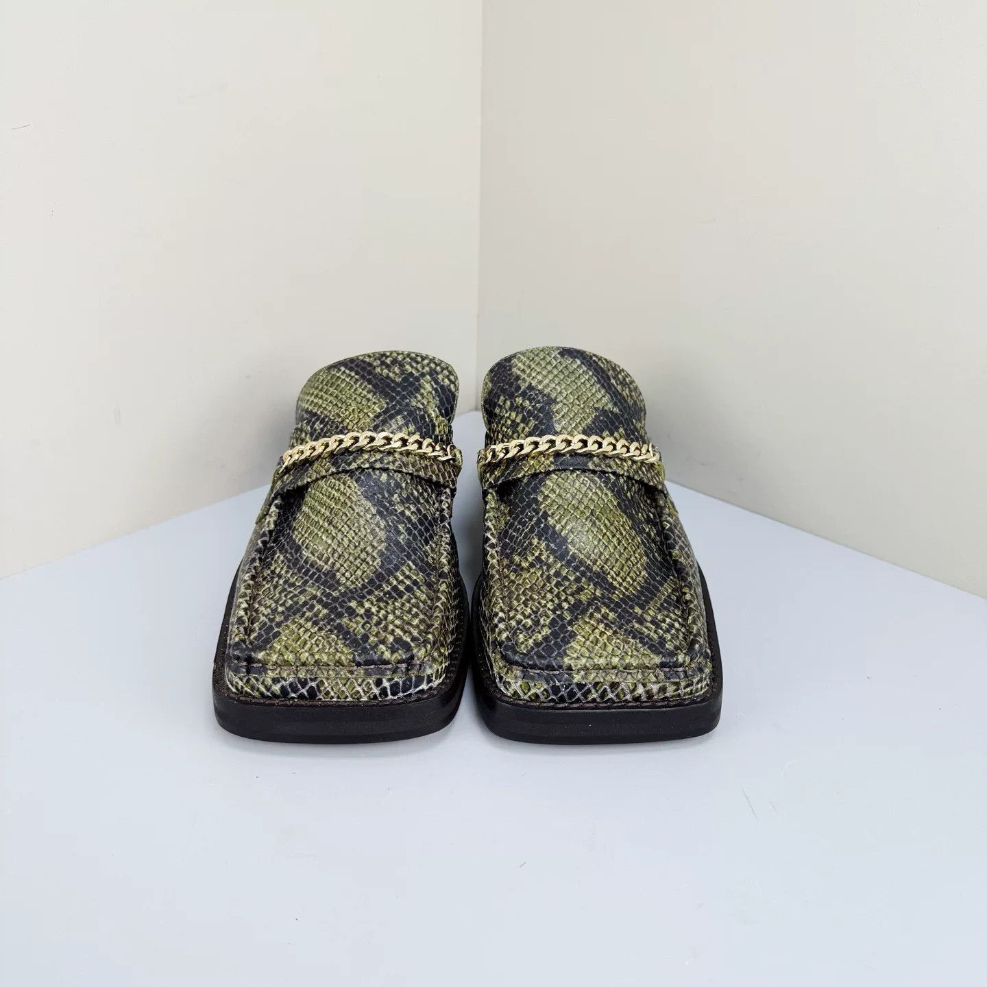 Martine Rose Martine Rose Snake Print Chain Square-Toe Loafers Size US 7 / IT 37 - 1 Thumbnail