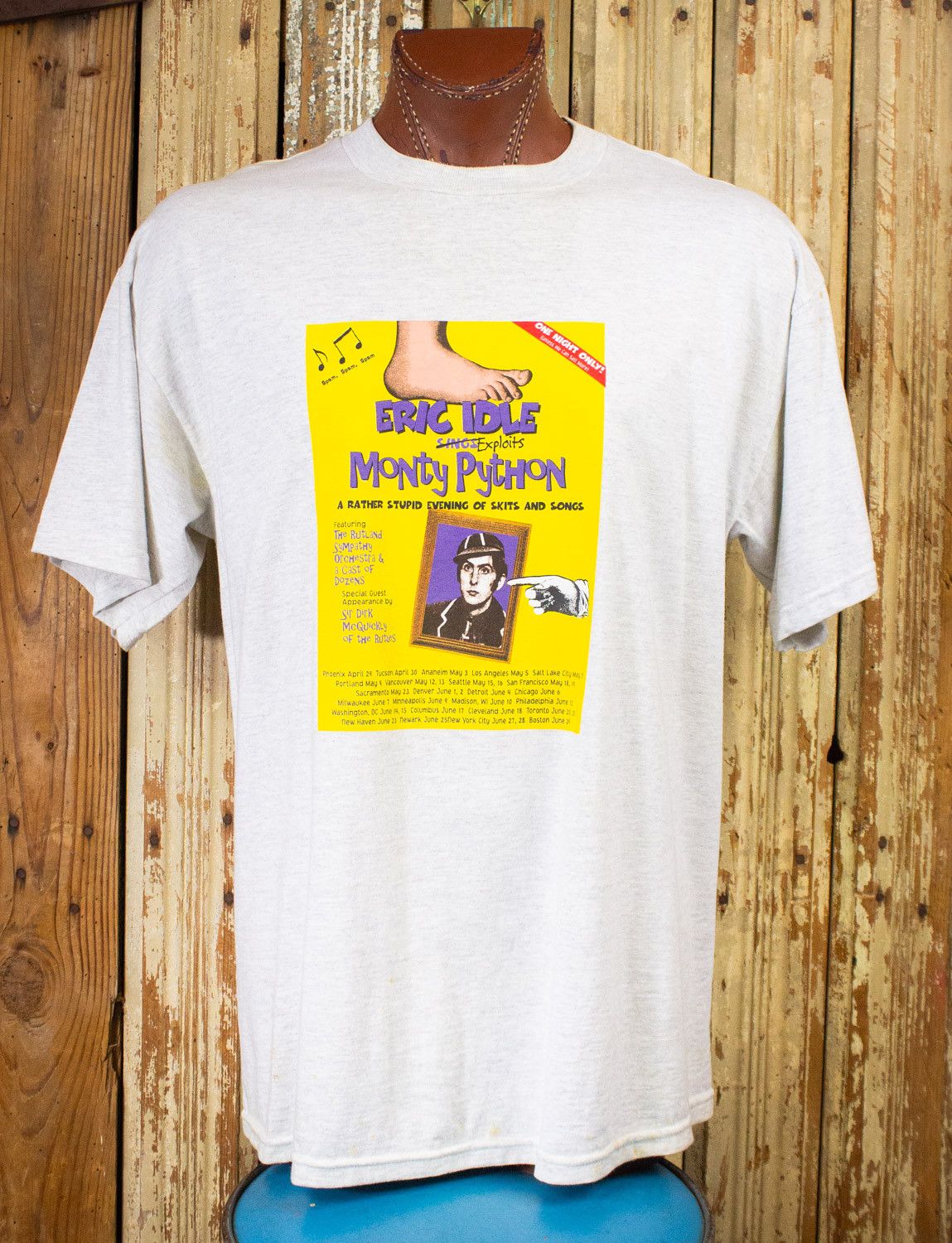 Vintage Vintage Eric Idle Exploits Monty Python Movie T Shirt 2002 Size US XL / EU 56 / 4 - 1 Thumbnail
