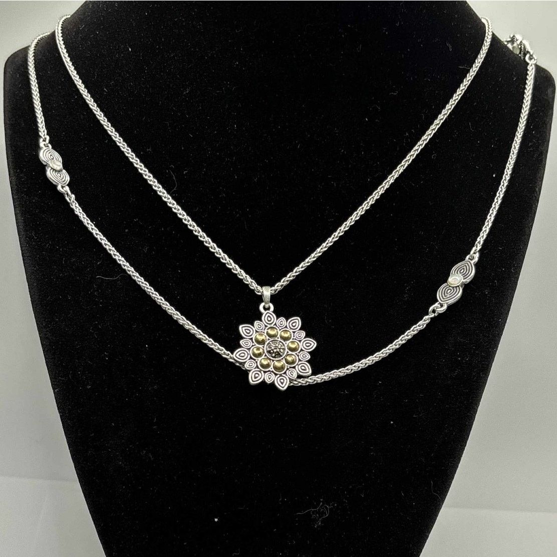 Other Silver Floral Overlay Necklace Size ONE SIZE - 1 Thumbnail