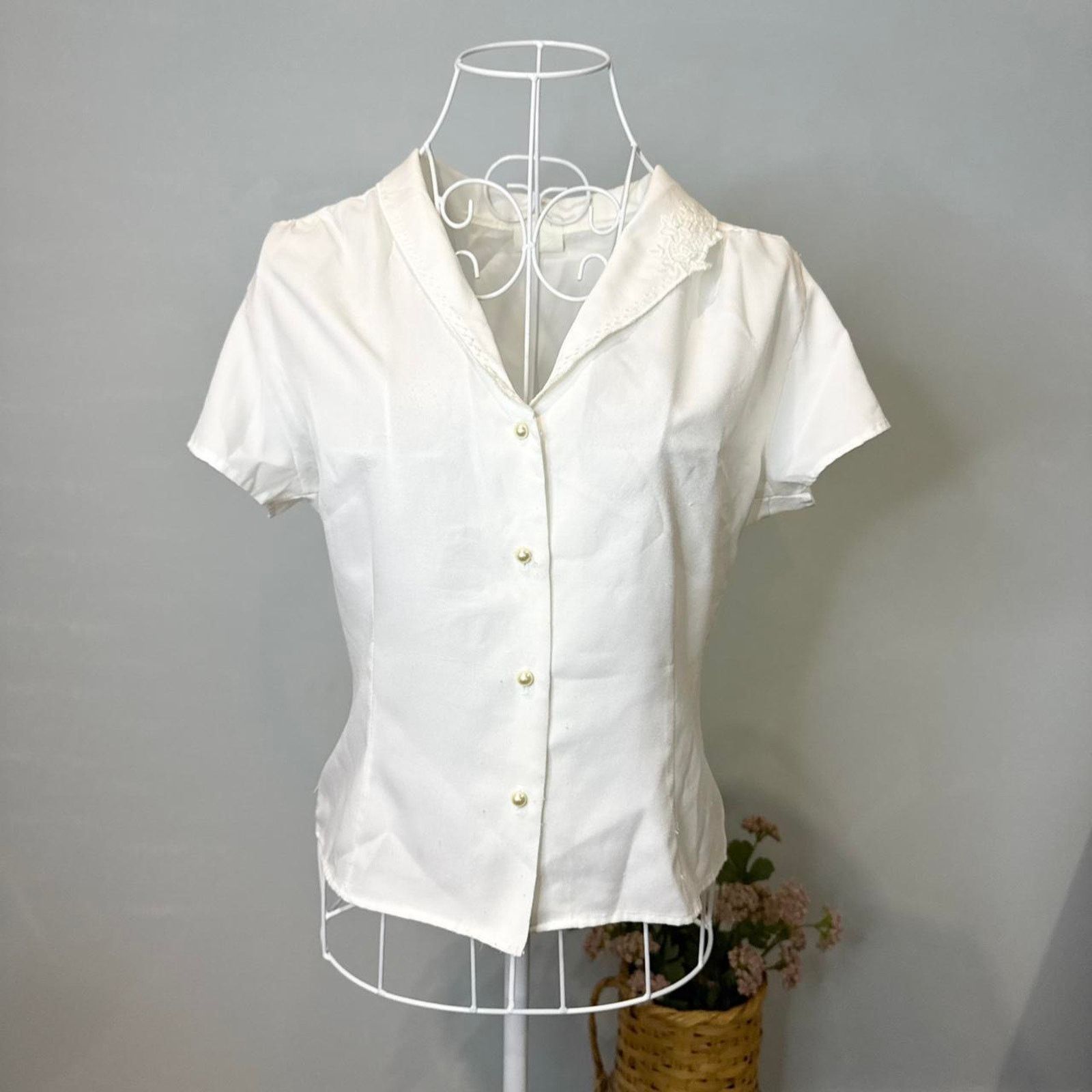 Other vintage white Edwardian/victorian-style button-up blouse Size S / US 4 / IT 40 - 2 Thumbnail