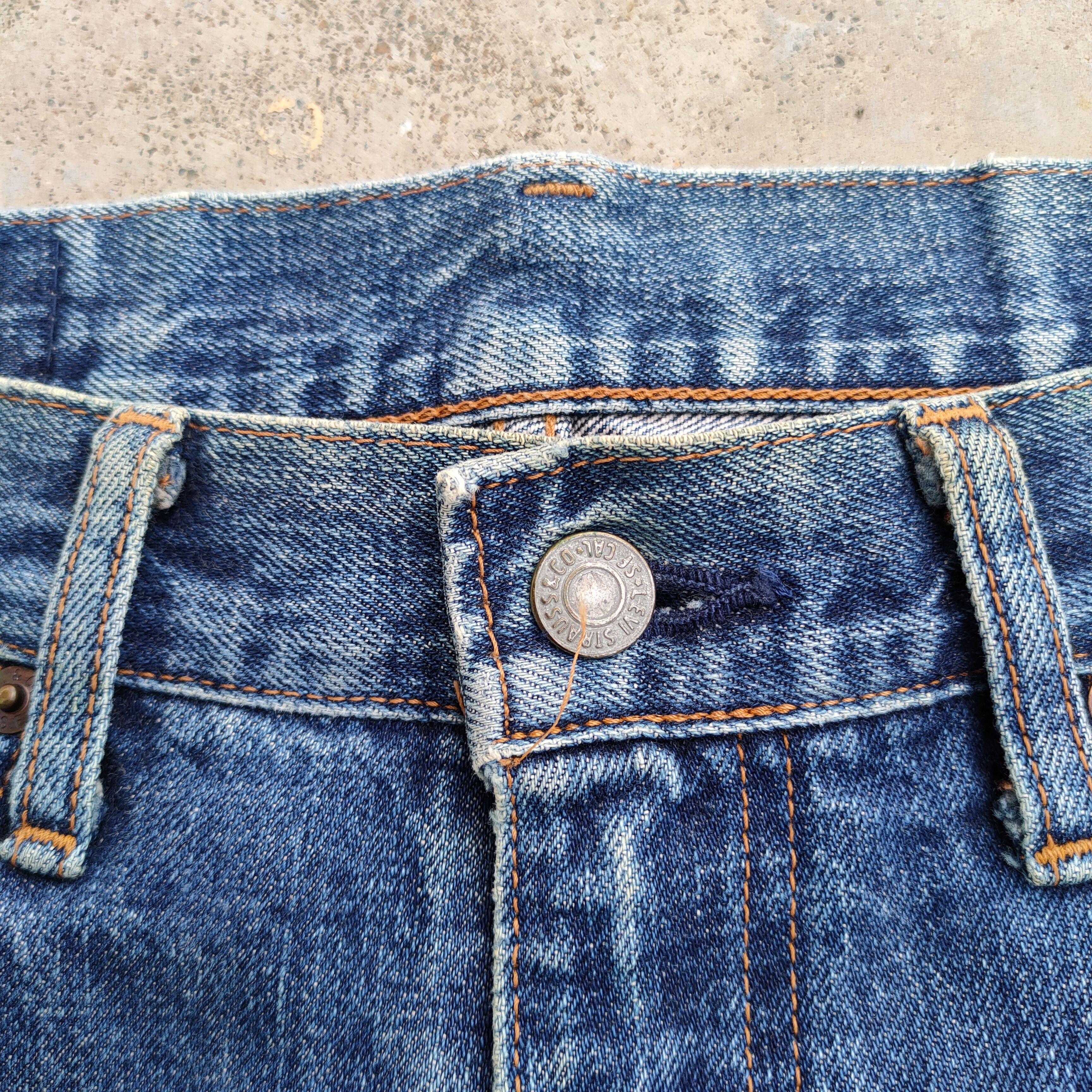 Levi's Vintage Clothing VINTAGE LEVI'S 502 BIG E SELVEDGE RIPPED FADED DENIM PANTS Size US 32 / EU 48 - 5 Thumbnail