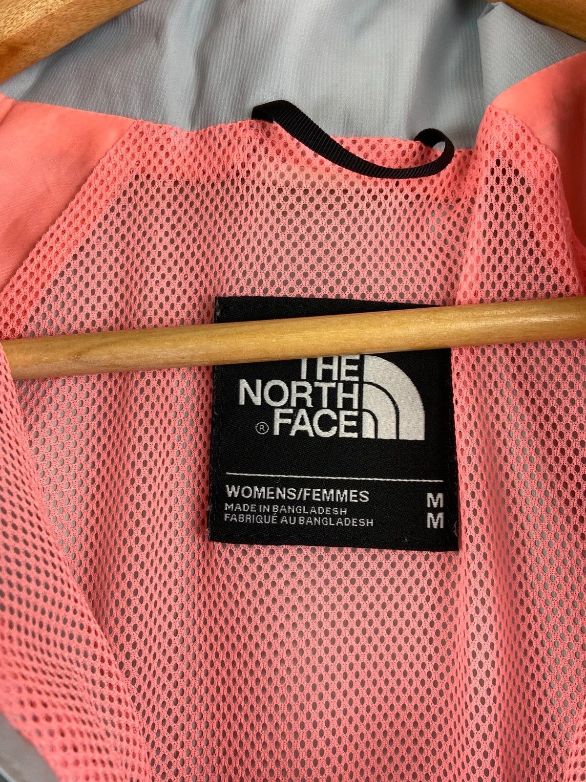 The North Face The North Face white pink DryVent windbreaker M Size US M / EU 48-50 / 2 - 6 Thumbnail