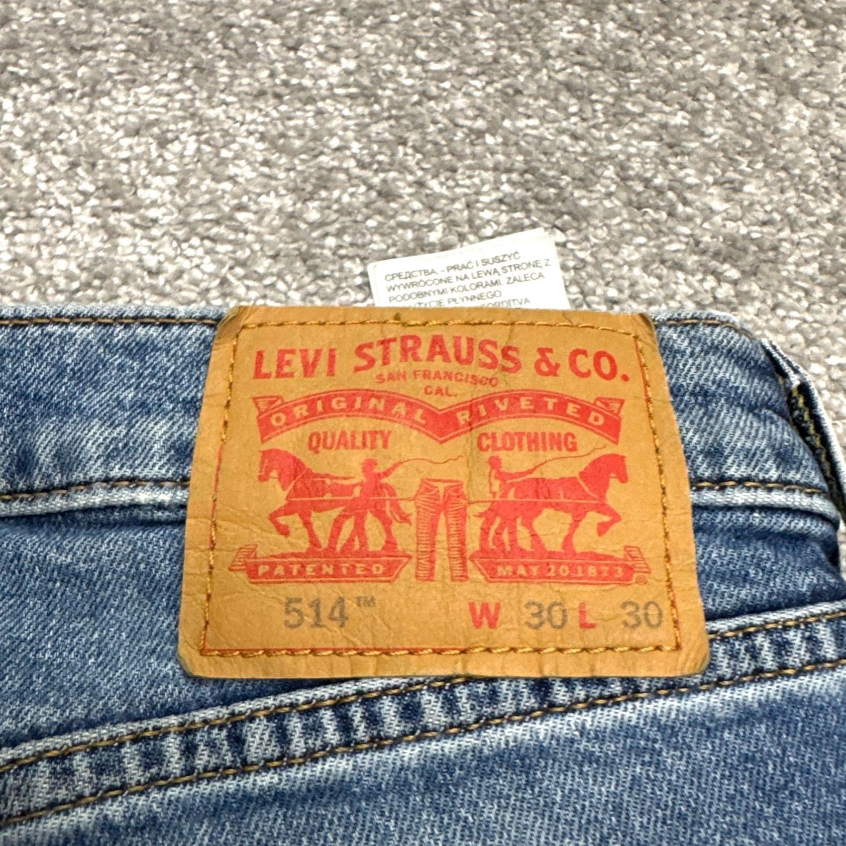 Levi's Levi's 514 Jeans Mens 30x30 Blue Medium Wash Denim Cotton Straight Regular 5-Pocket Logo Zipper Button Size US 30 / EU 46 - 3 Thumbnail