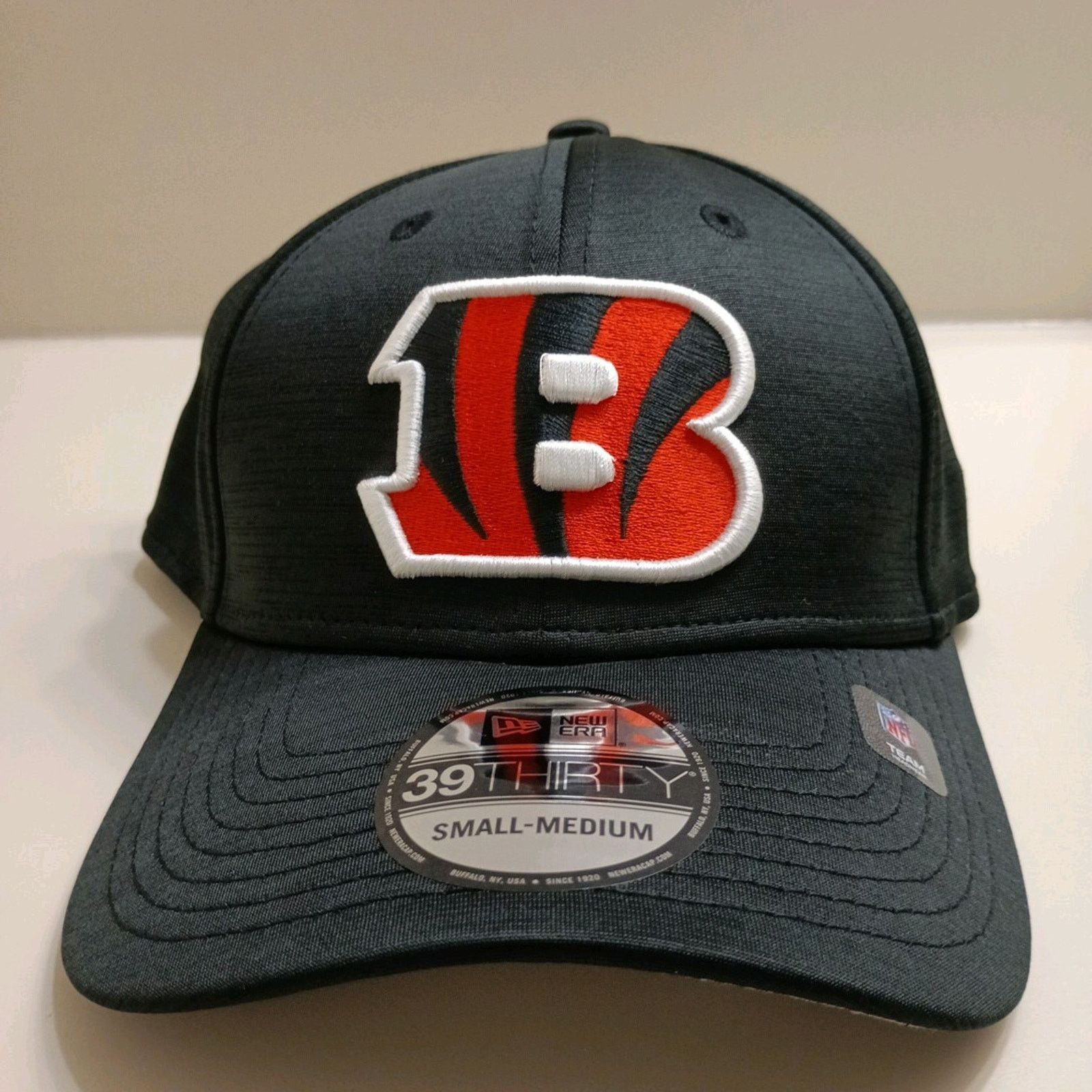 New Era Cincinnati Bengals Hat Cap Fitted Men's 39thirty New Era S/M Size ONE SIZE - 1 Thumbnail