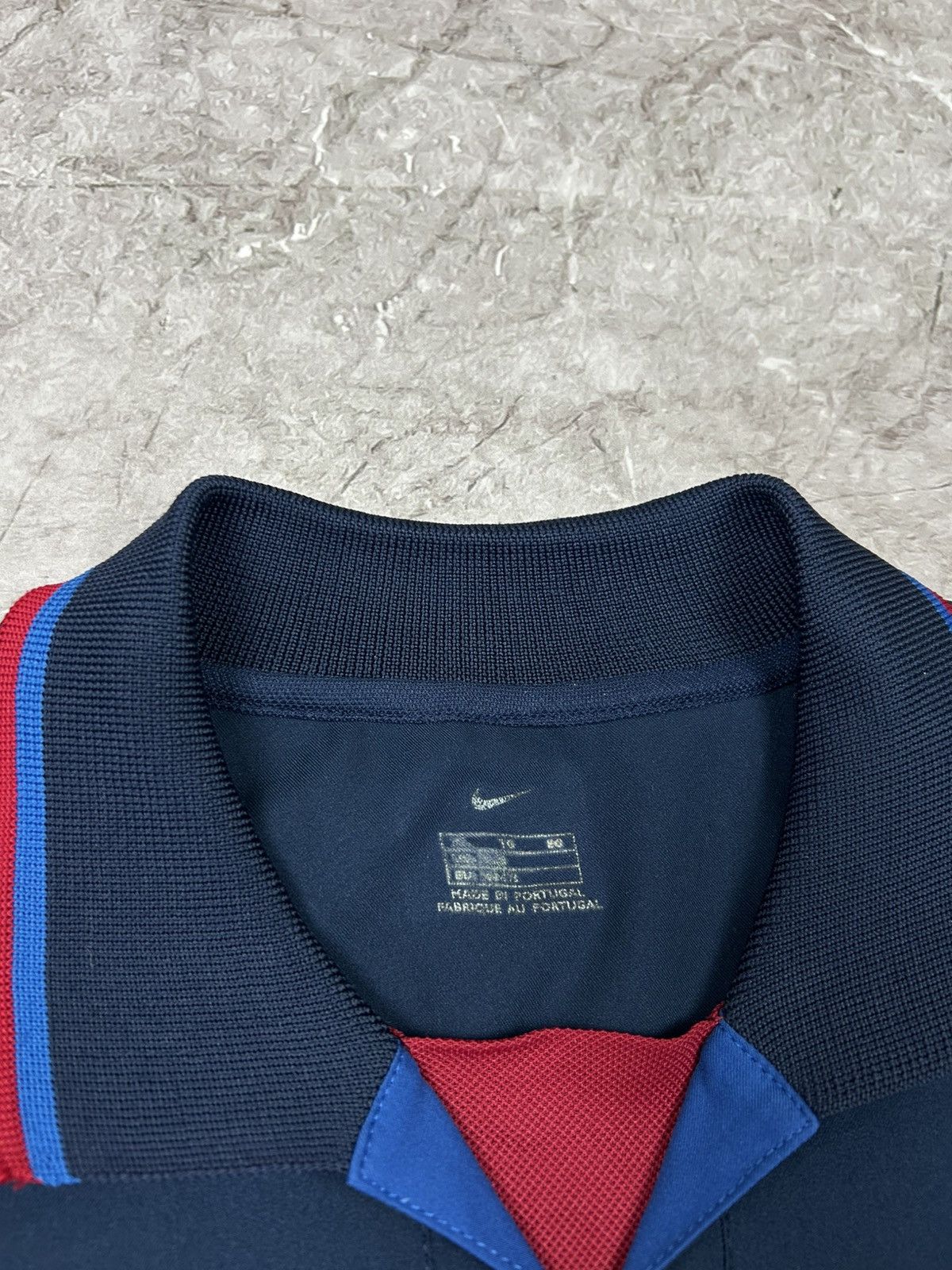 Nike FC Barcelona Nike 2002 2003 2004 Away Football Soccer Jersey Size US S / EU 44-46 / 1 - 5 Thumbnail
