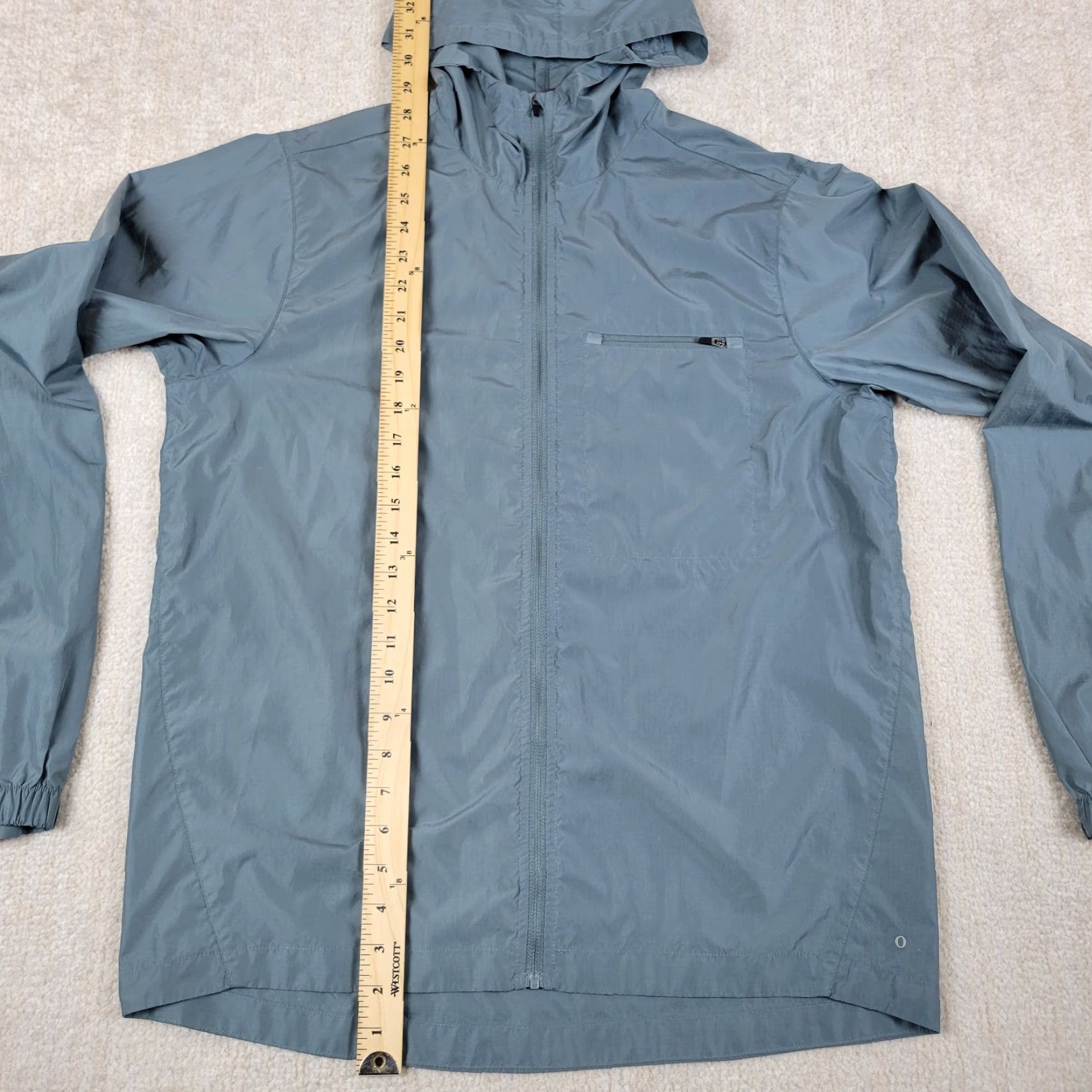 Vuori Vuori Daybreak Windbreaker Jacket Mens M Green Teal Full Zip Hooded UltraLight Windbreaker Jacket Mens M Blue Daybreak Outdoor 90s? Size US M / EU 48-50 / 2 - 6 Thumbnail