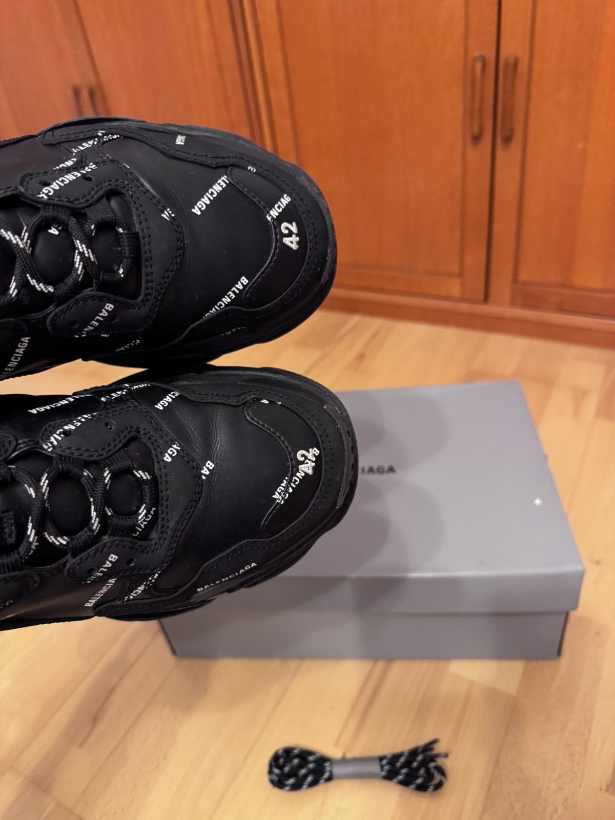 Balenciaga Balenciaga Triple S All-Over Black Size US 9 / EU 42 - 12 Thumbnail