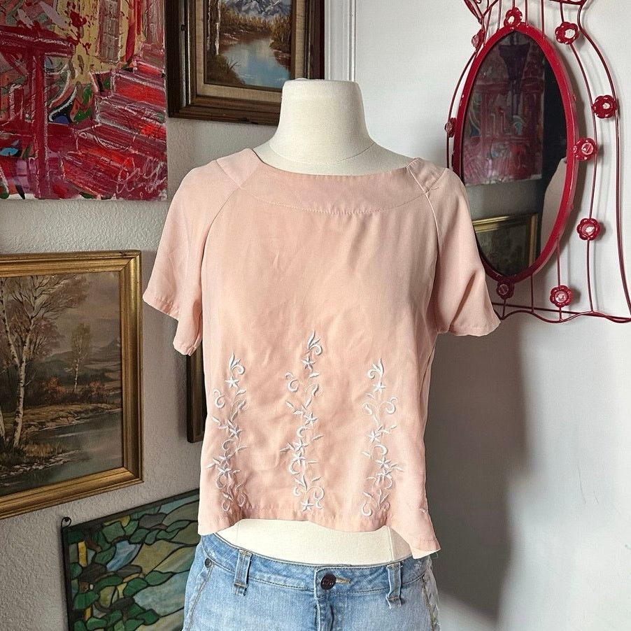 Other jella couture peach and white embroidered blouse top Size M / US 6-8 / IT 42-44 - 1 Thumbnail