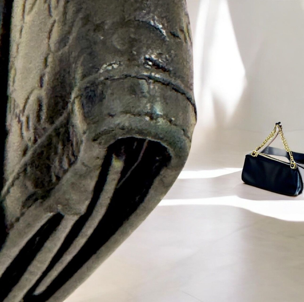 Gucci GUCCI LONG WALLER IN BLACK LEATHER IN MINT EUC AUTHENTIC Size ONE SIZE - 14 Thumbnail
