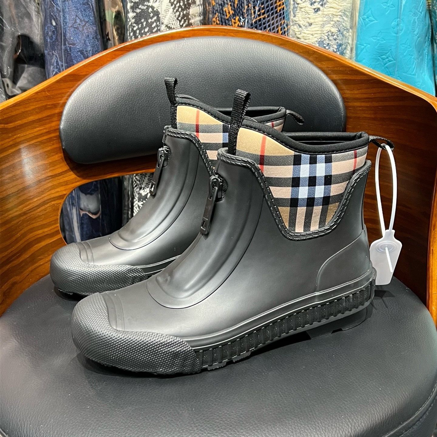 Burberry Burberry Plaid Boots 36 Women Size US 6 / IT 36 - 1 Thumbnail