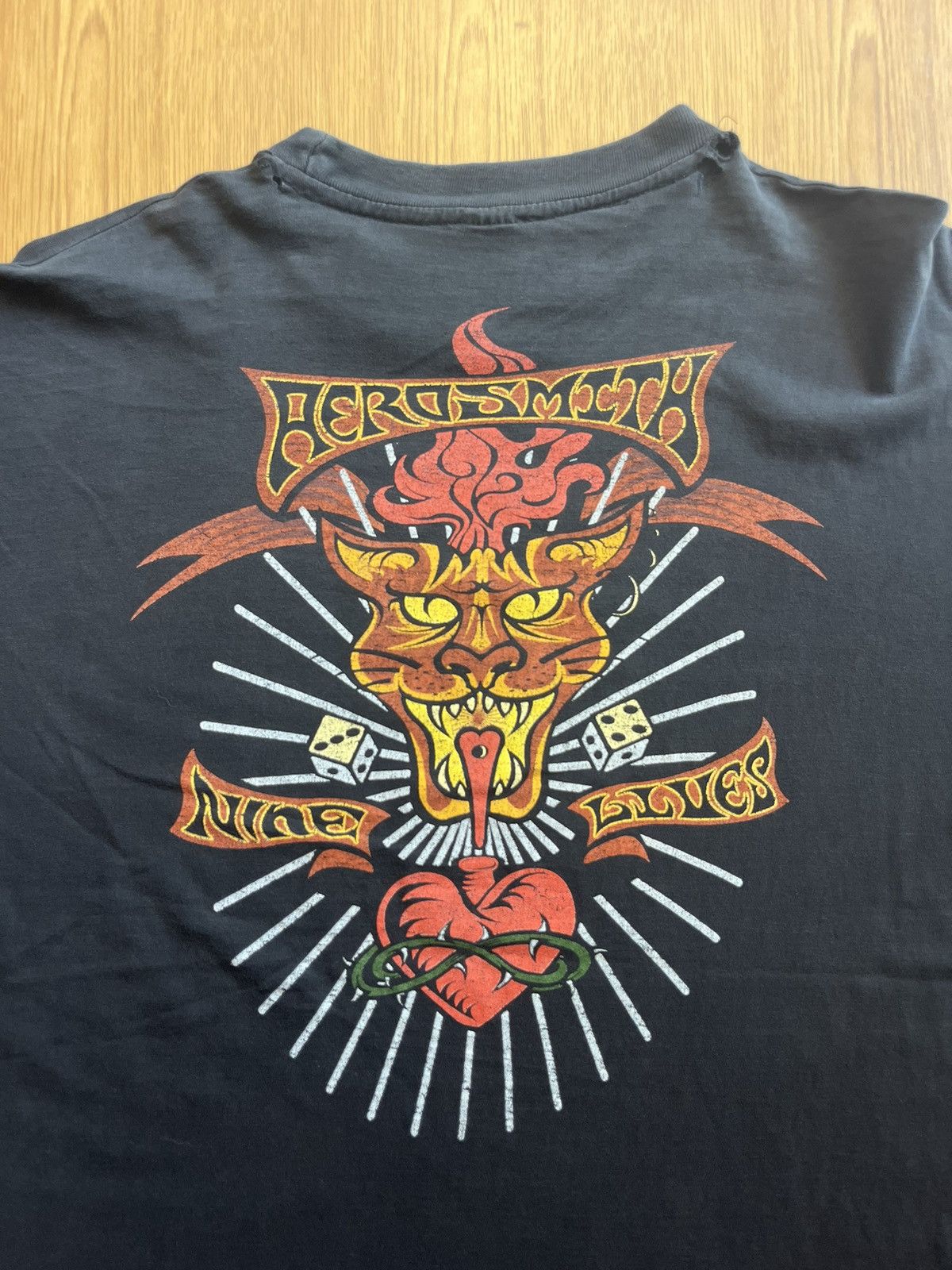 Aerosmith Vintage AEROSMITH Nine Lives 1997’s Tshirt Size US L / EU 52-54 / 3 - 9 Thumbnail