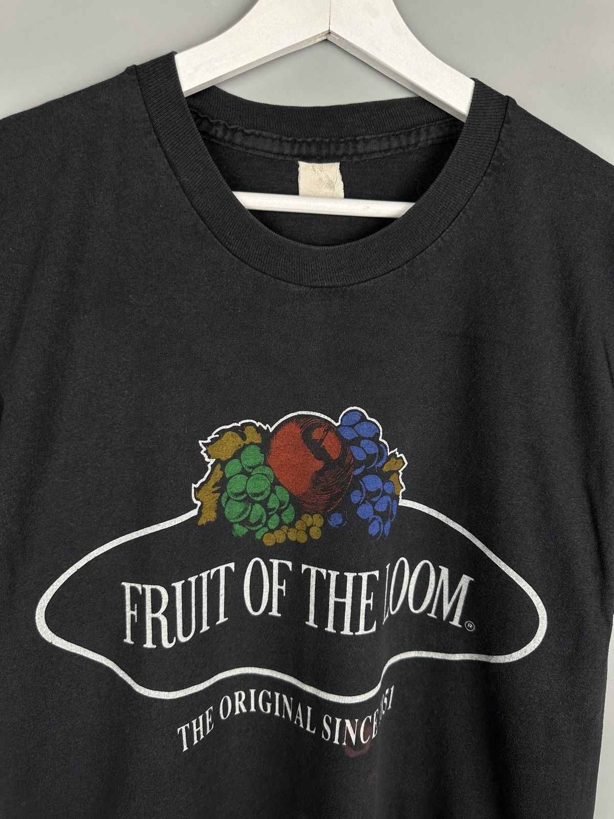 Vintage 80s Vintage Fruit Of The Loom FOTL Logo T Shirt Tee 90s Size US L / EU 52-54 / 3 - 3 Thumbnail