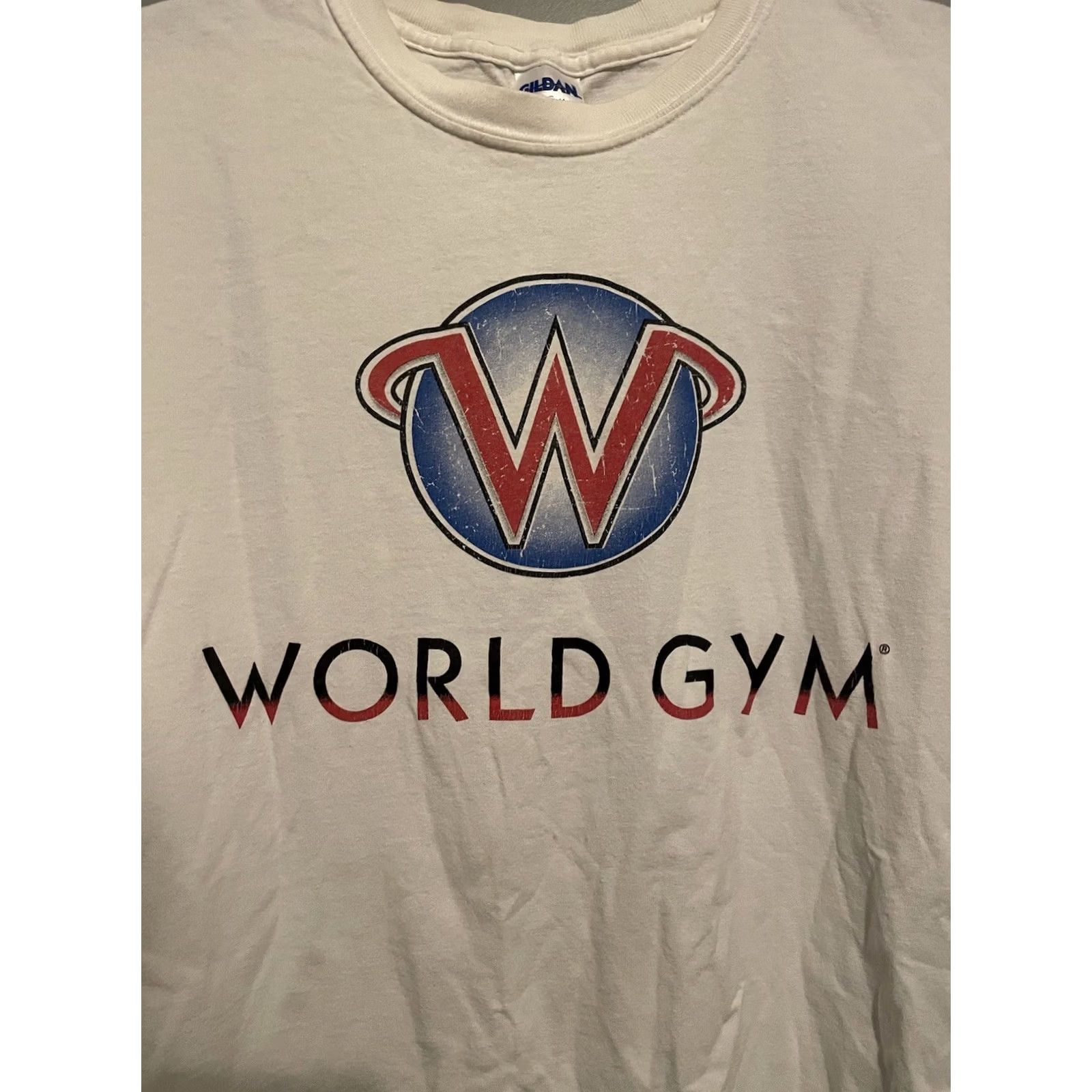 Vintage VINTAGE World Gym Globe White Tee Shirt Mens XL Short Sleeve Crew Neck Graphic Print Logo 2000s Size US XL / EU 56 / 4 - 2 Thumbnail