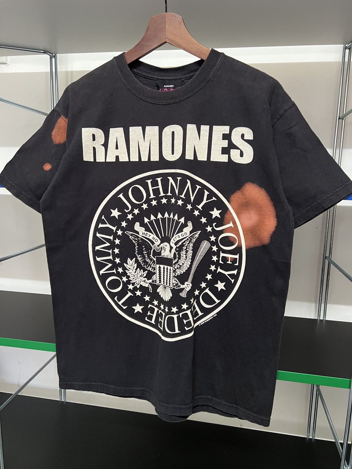 Band Tees Distressed Vintage Ramones Band Tee Presidential Seal Shirt Size US M / EU 48-50 / 2 - 5 Thumbnail