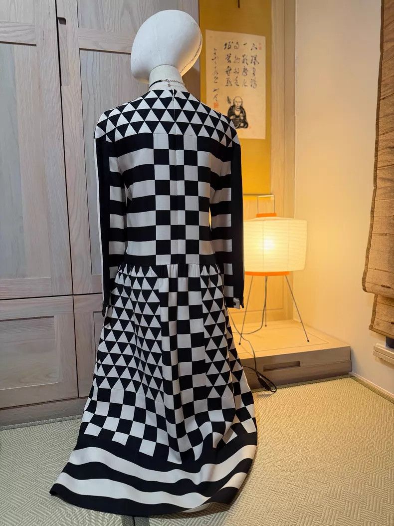 Valentino Valentino Black and white geometric patchwork dress Size S / US 4 / IT 40 - 1 Thumbnail