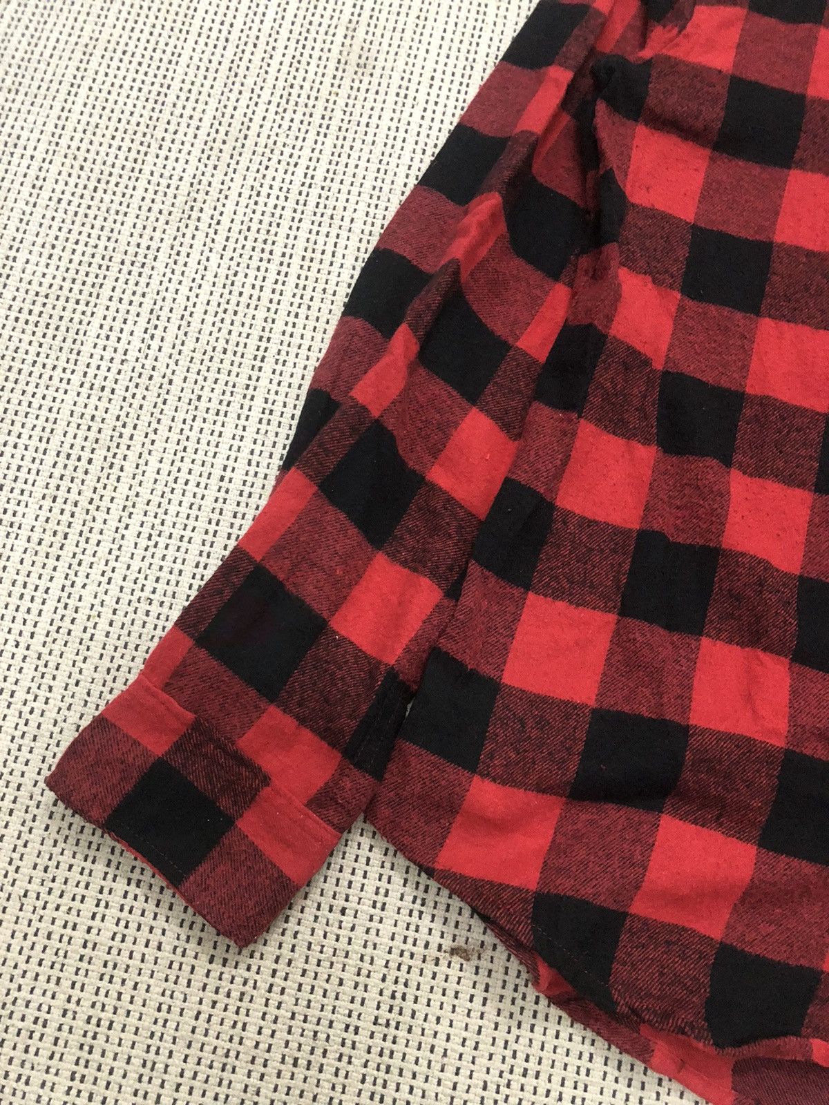 Issey Miyake × Japanese Brand × Tete Homme TETE HOMME BY ISSEY MIYAKE RED BLACK FLANNEL LS SHIRT Size US L / EU 52-54 / 3 - 4 Thumbnail
