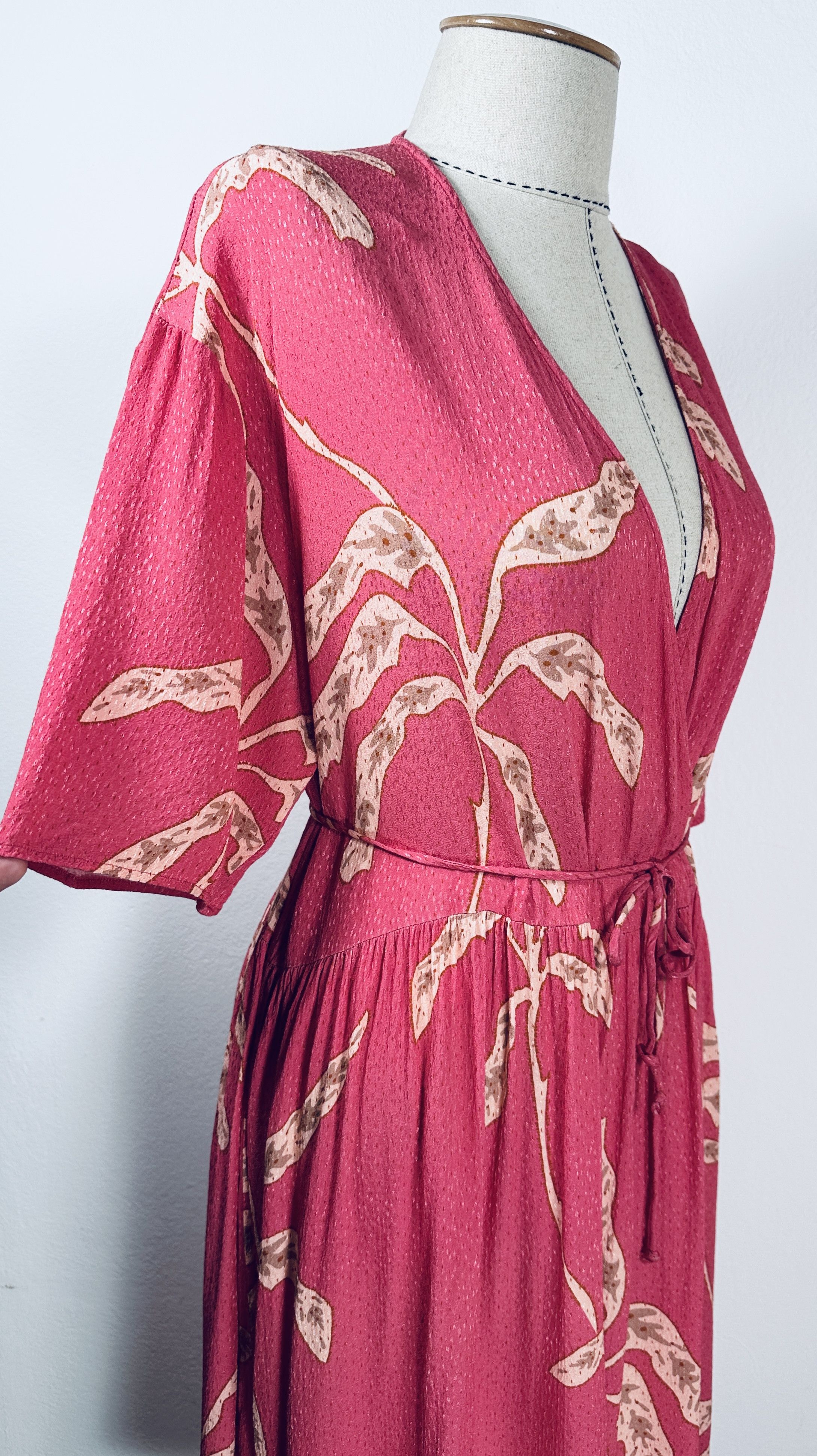 Designer Stella Nova Pink Dress Size S / US 4 / IT 40 - 2 Thumbnail