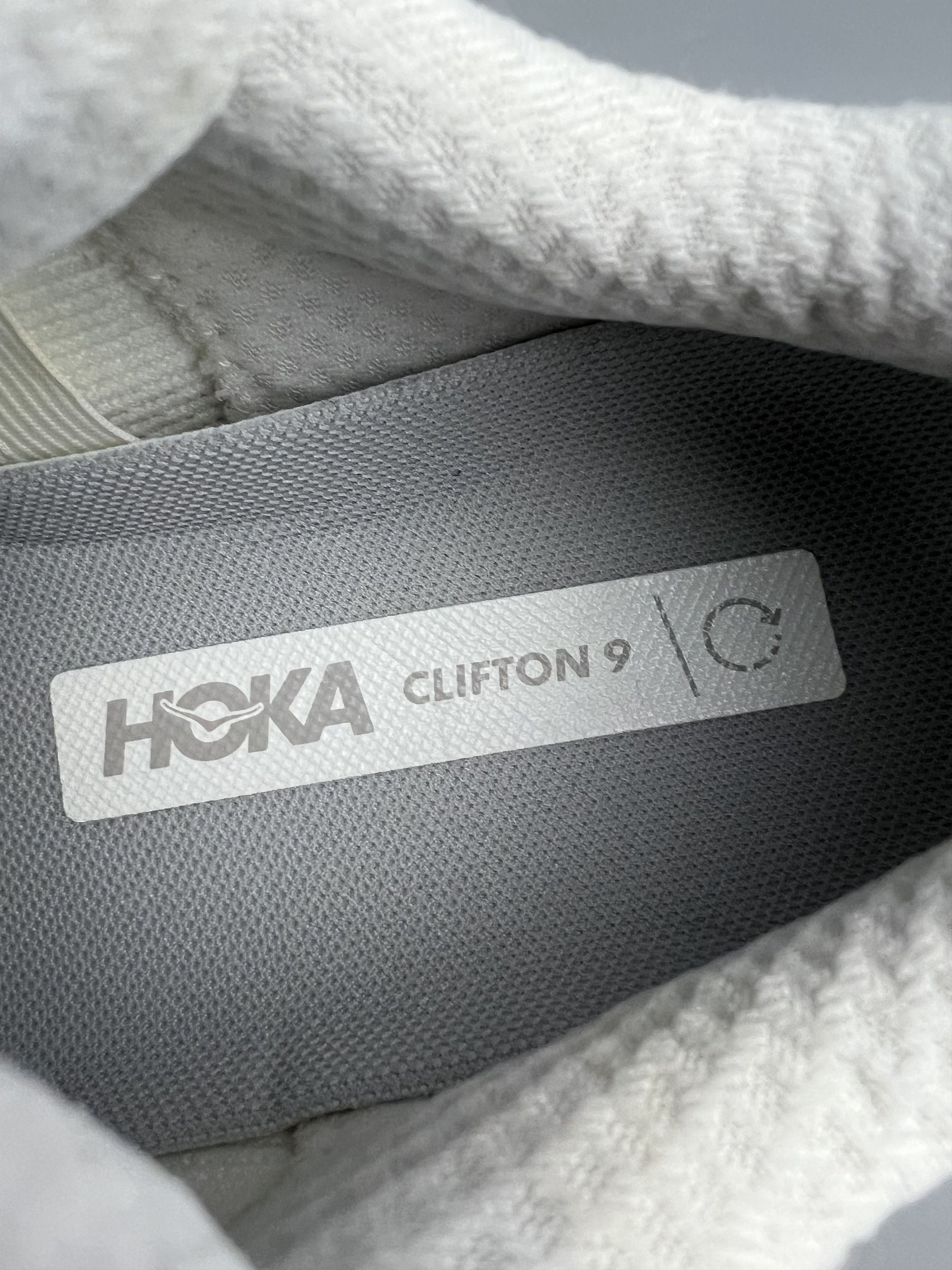 Hoka 7.5B Hoka One One Clifton 9 Running Shoes Walking Gym Size US 7.5 / IT 37.5 - 7 Thumbnail