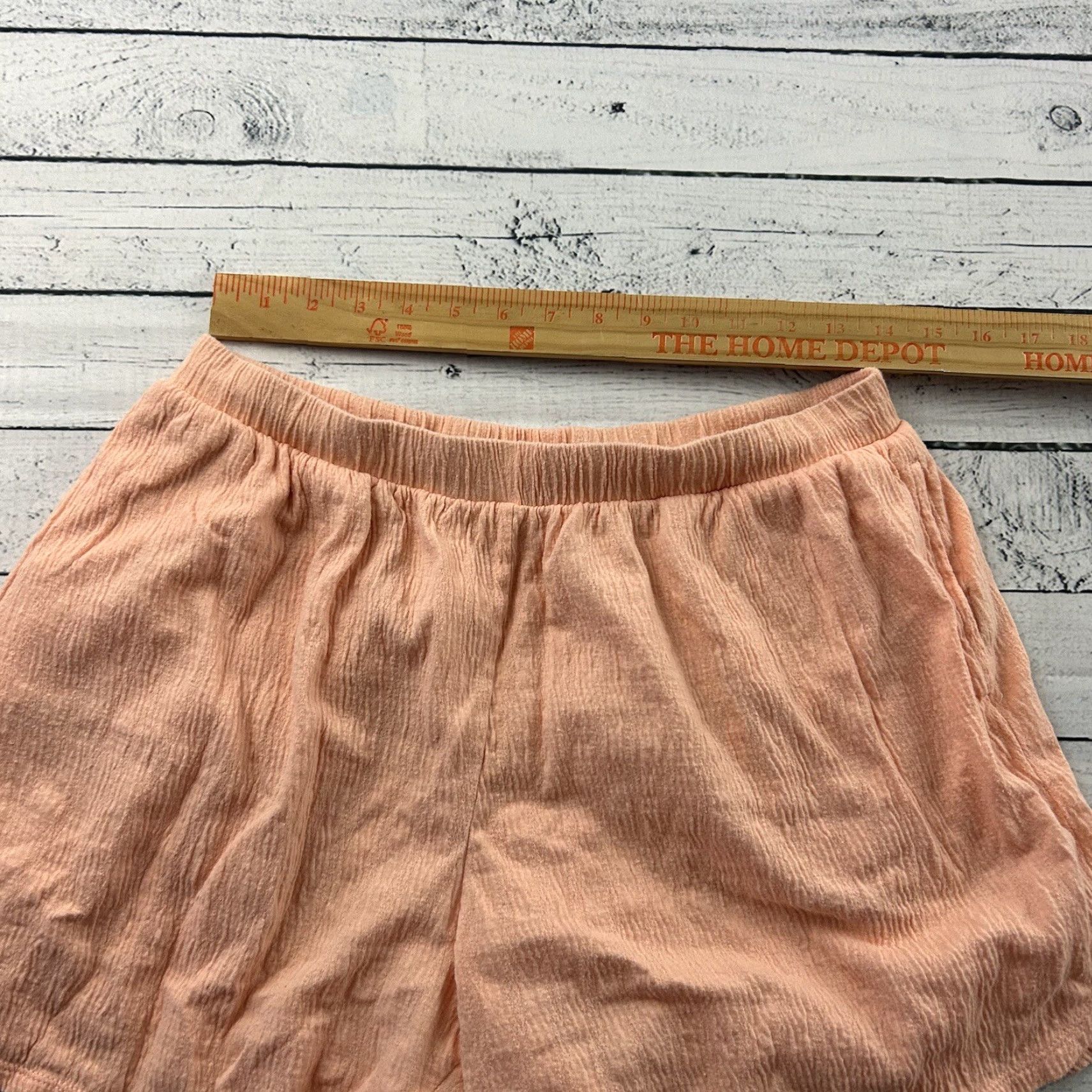 Soft Surroundings Soft Surroundings Pajama Set Short Sleeve Shirt Shorts PJs Women's M Peach Hawaii Shirt Womens M Pajamas Set Size M / US 6-8 / IT 42-44 - 6 Thumbnail