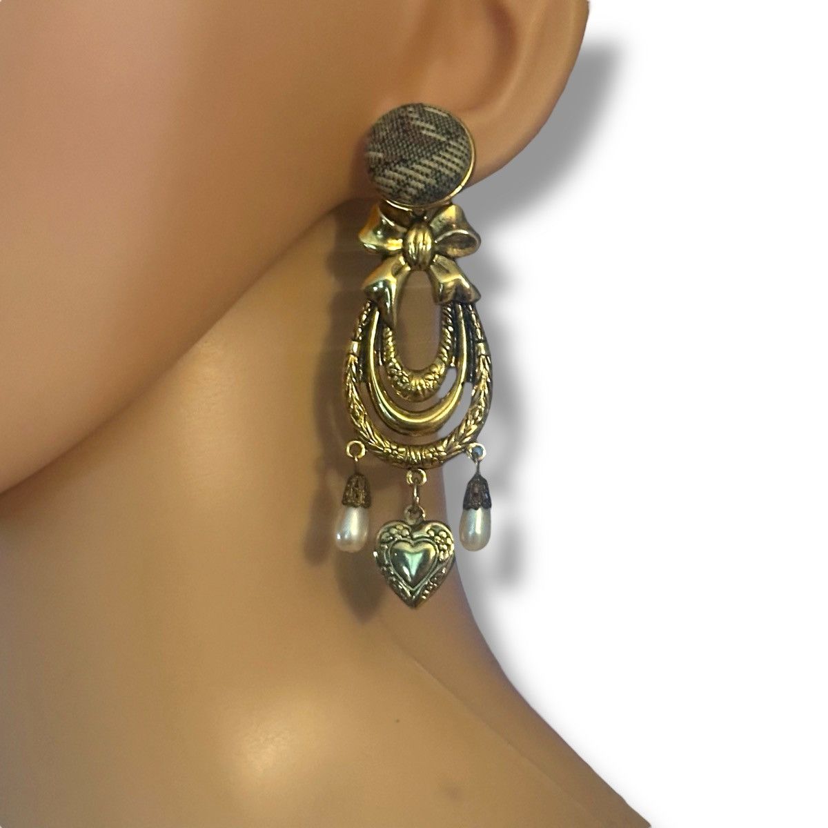 Other Gold tone Victorian layered hoop and dangles earrings Size ONE SIZE - 2 Thumbnail