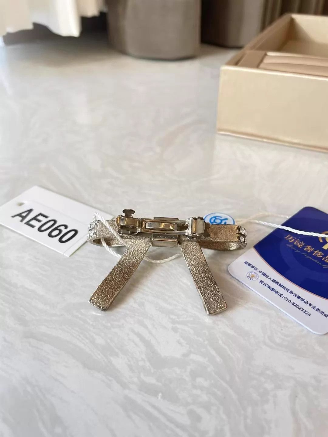 Miu Miu MIU MIU Crystal Hair Clip 6cm W x 4cm H AE060 Size ONE SIZE - 6 Thumbnail