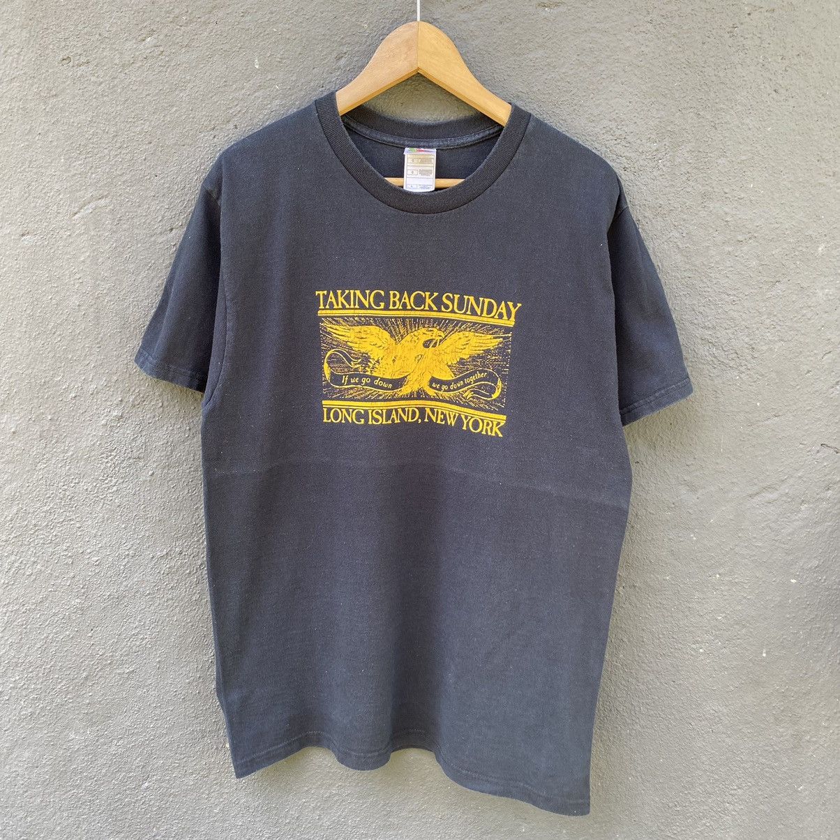 Band Tees Thrashed Faded Vintage Y2K Taking Back Sunday ERD GRUNGE TEE Size US L / EU 52-54 / 3 - 1 Thumbnail
