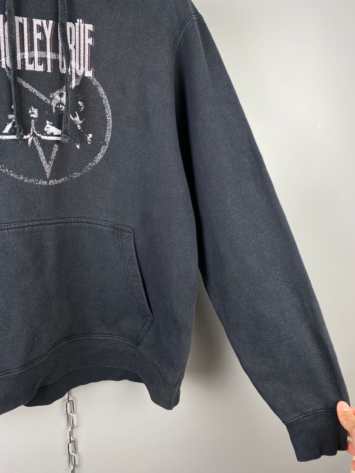 Band Tees × Vintage Vintage Motley Crue Rock Band Metal Faded Hoodie Size US M / EU 48-50 / 2 - 8 Thumbnail