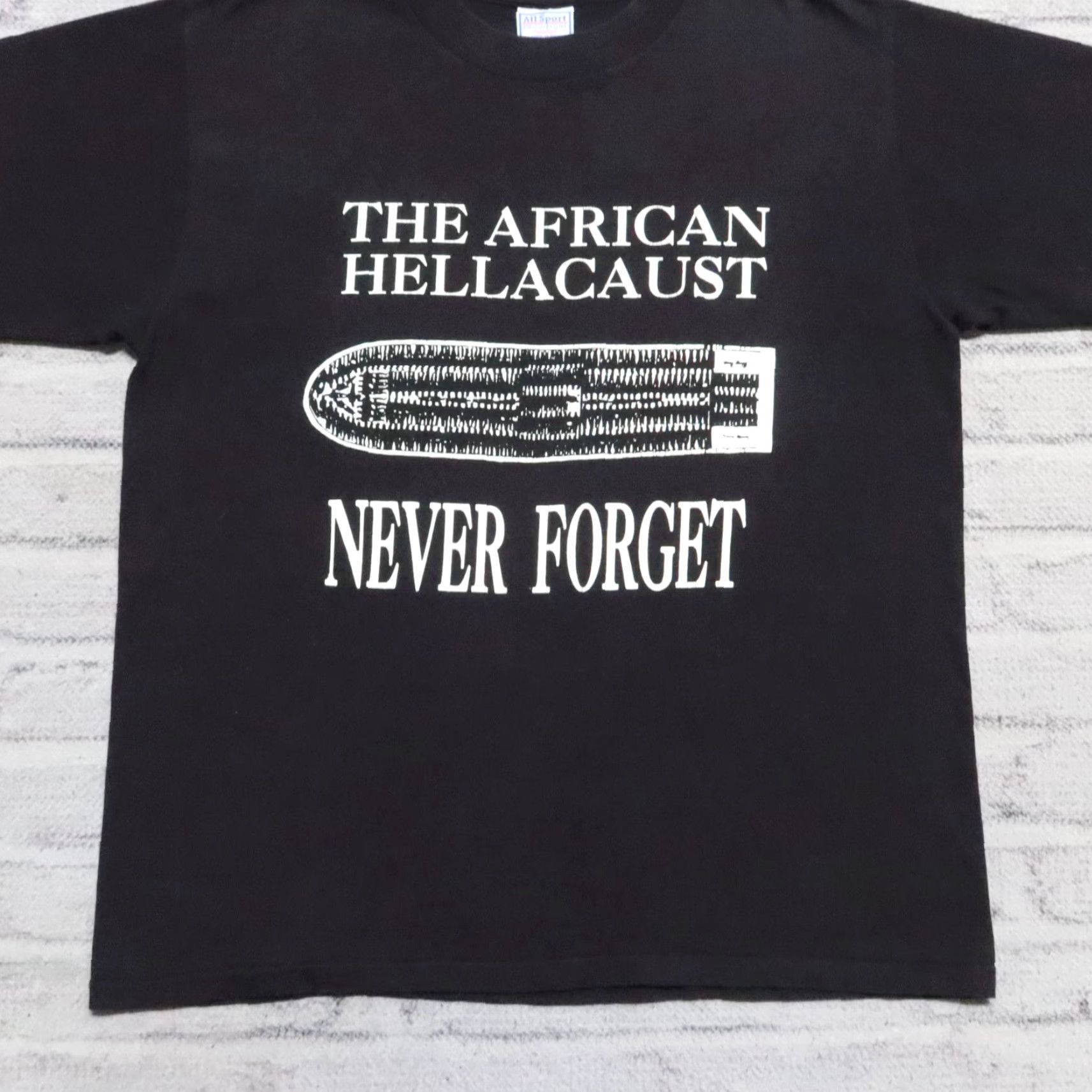Vintage VINTAGE The African Hellacaust Never Forget Shirt Mens T-Shirt L Black USA Made Size US L / EU 52-54 / 3 - 3 Thumbnail