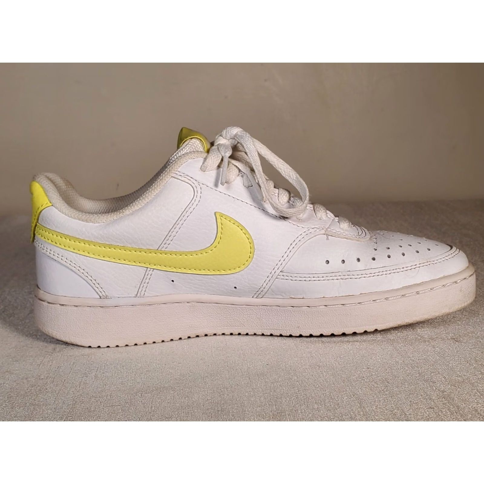 Nike Nike Court Vision White Zitron Leather Low Top Sneakers Women's US 7.5 Shoes Light Yellow White Size M / US 6-8 / IT 42-44 - 5 Thumbnail