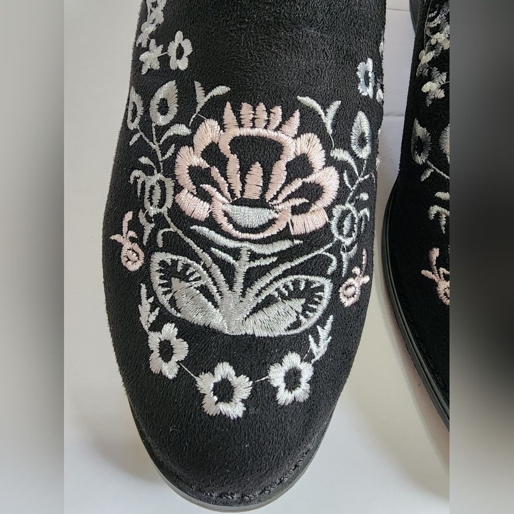 Other 👢Olivia Miller Black Rosedale Embroidered Floral Boots Size US 9 / IT 39 - 5 Thumbnail