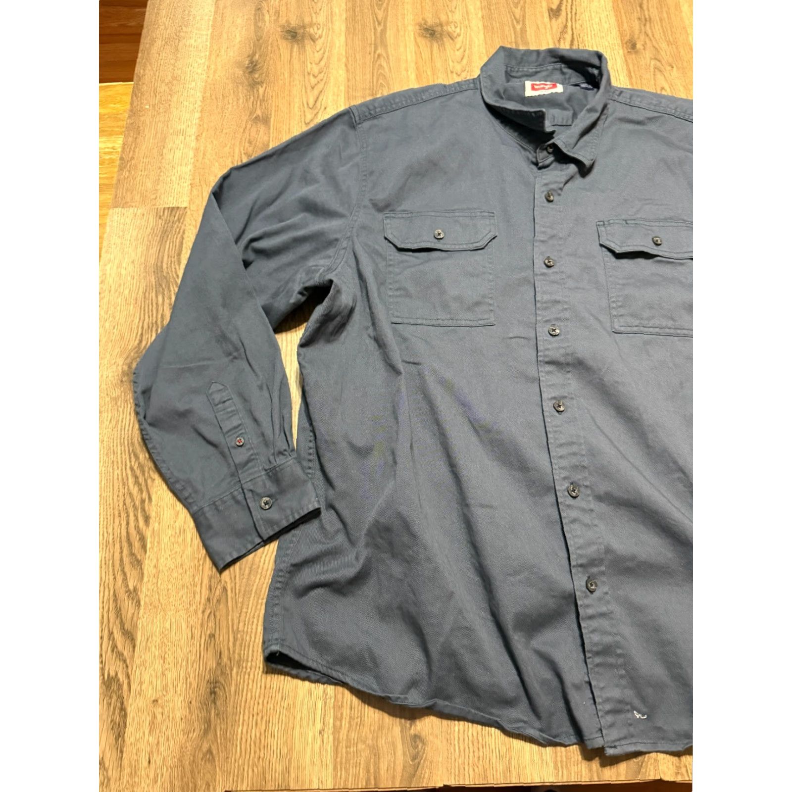 Wrangler VINTAGE? Wrangler Shirt Men's 2XL Blue Long Sleeve Button-Up Front Pockets (Note: Original says Vintage: No) Size US XXL / EU 58 / 5 - 3 Thumbnail
