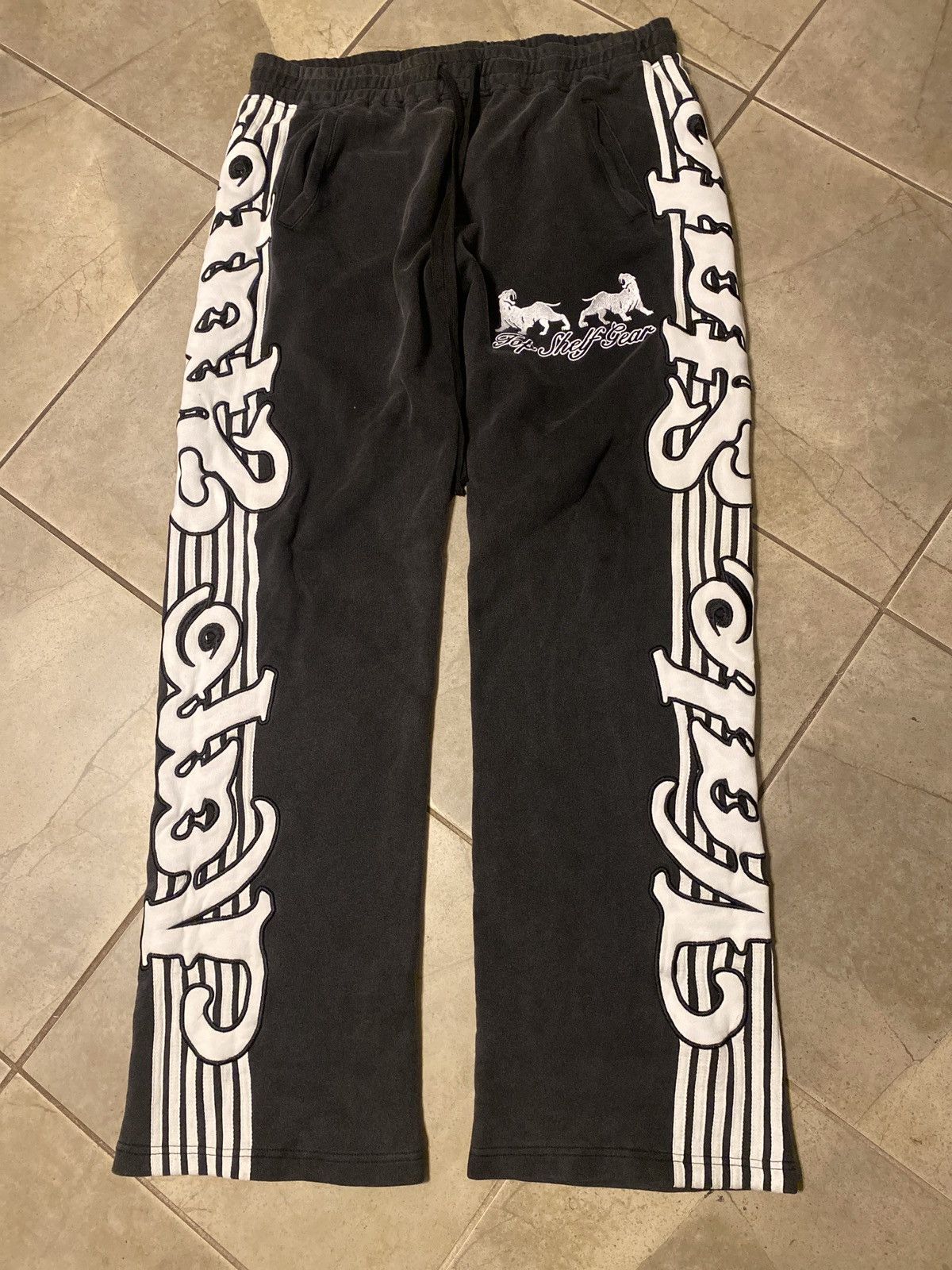 Vale Vale Black Sweatpants Size US 34 / EU 50 - 1 Thumbnail