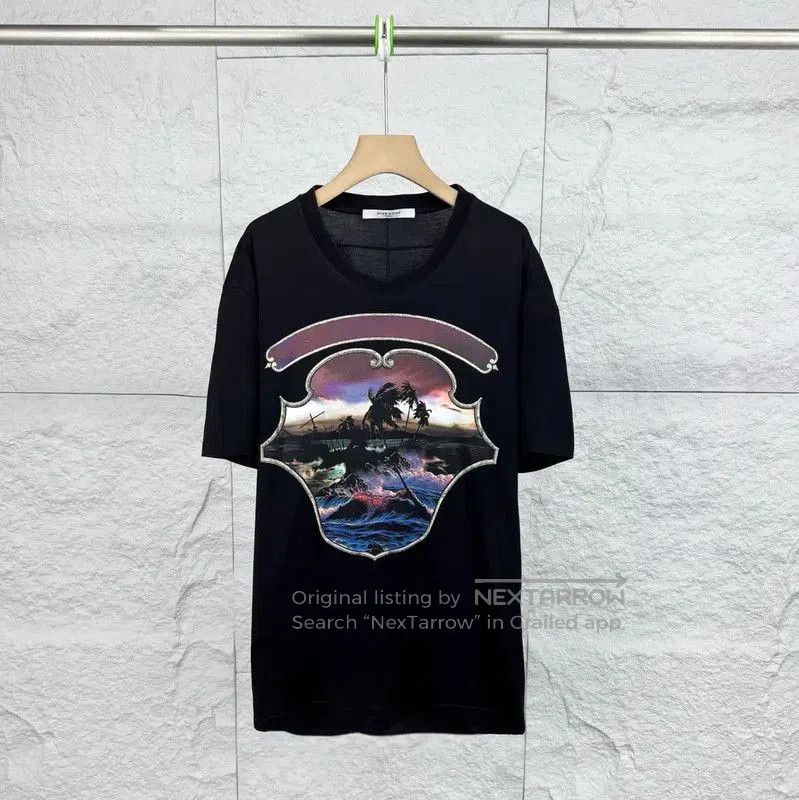 Givenchy Givenchy Black Cotton T-Shirt for Women . Size XXL / US 16-18 / IT 52-54 - 1 Thumbnail